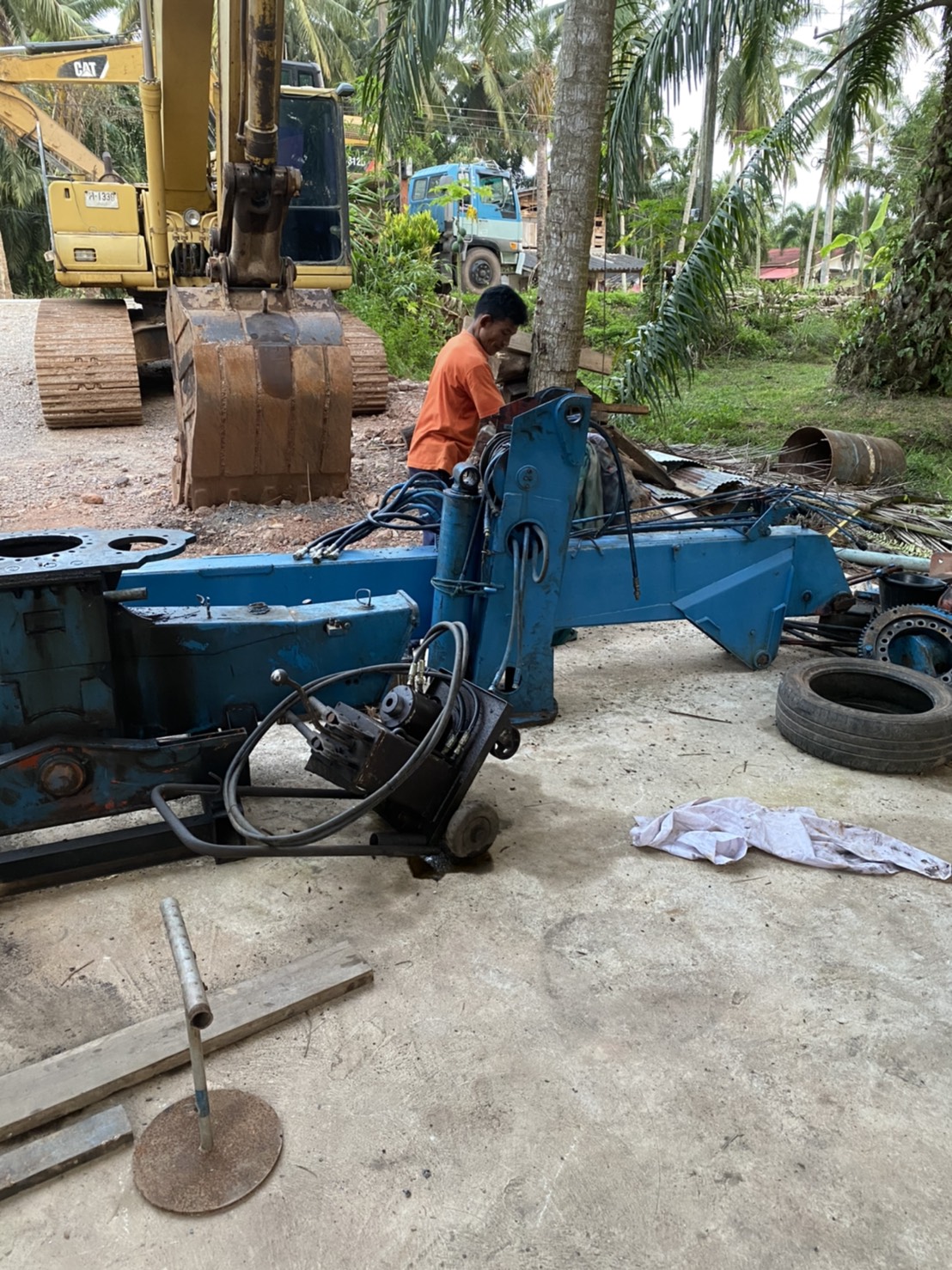 ขายด่วน เครนไมด้า 1ปอก4ชัก เอวร้าว ยกลง ระบบอื่นปรกติ ขาเหลี่ยม ขายตามสภาพเพียง 85000