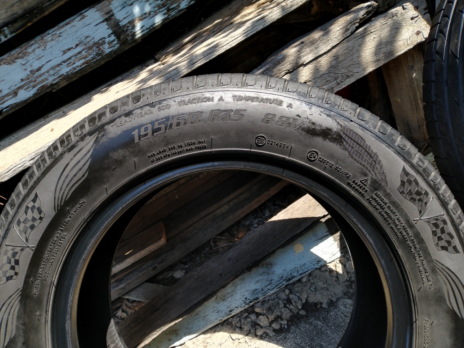 ขายยาง4เส้น OTANI รุ่น EK 1000 ขนาดยาง 195/60 R15