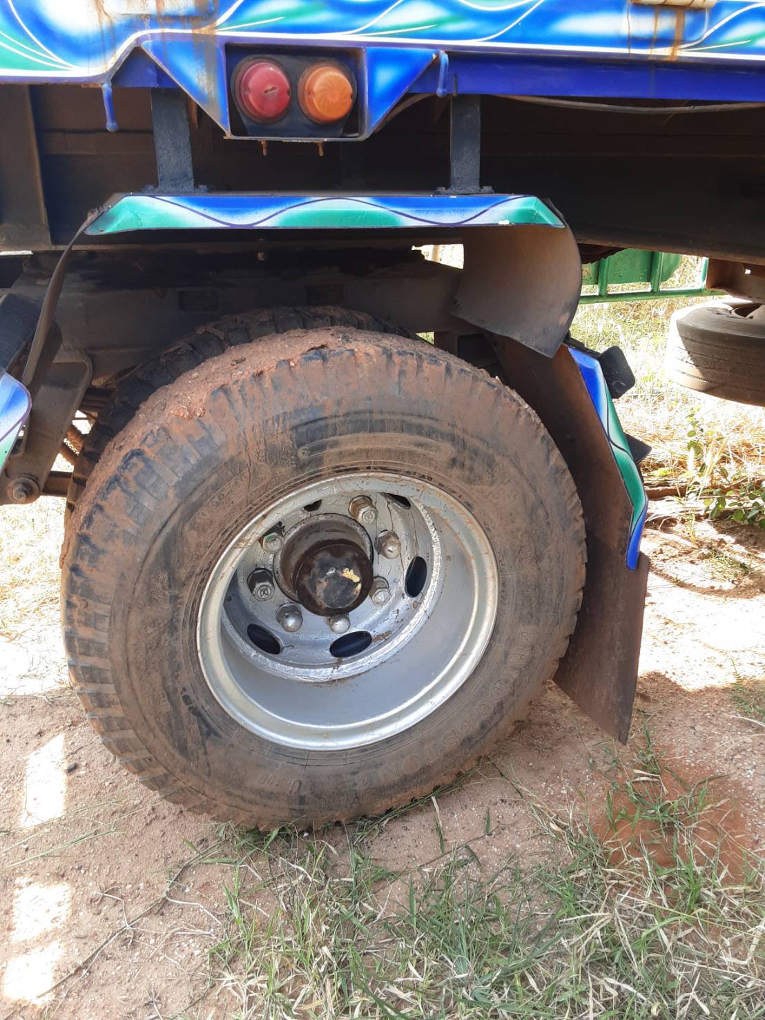 ลูกพ่วงแบบยกได้มีข้างเสริม ราคา 400,000 บาท / ติดต่อ 097-2283388 เพชร