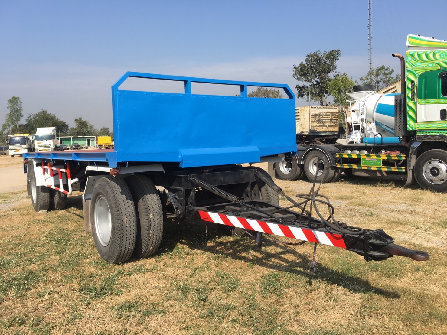 ลูกพ่วงพื้นเรียบ ปี2541 กระบะยาว 6.20 เมตร /ติดต่อคุณเพชร 097-2283388