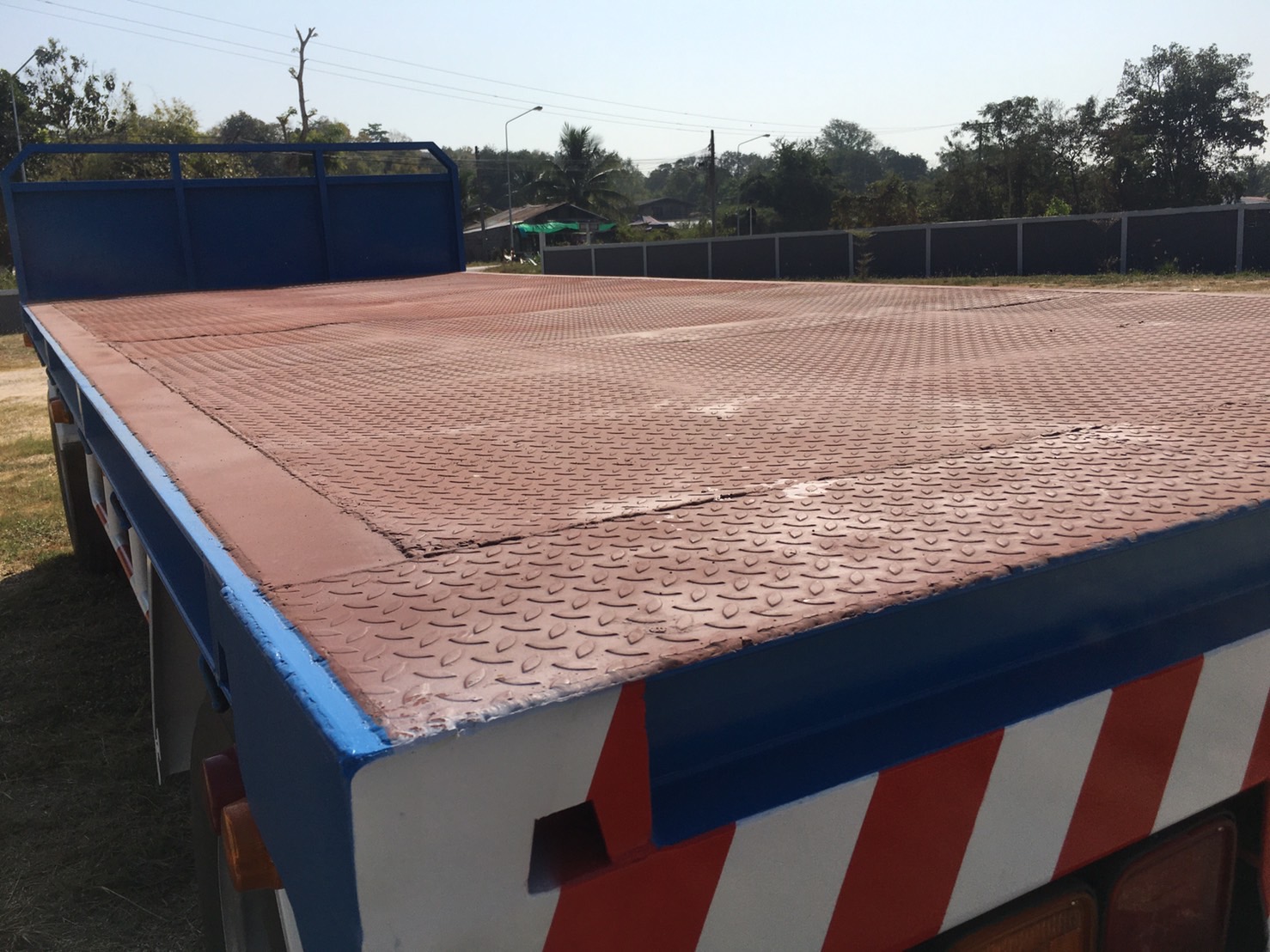 ลูกพ่วงพื้นเรียบ ปี2541 กระบะยาว 6.20 เมตร /ติดต่อคุณเพชร 097-2283388