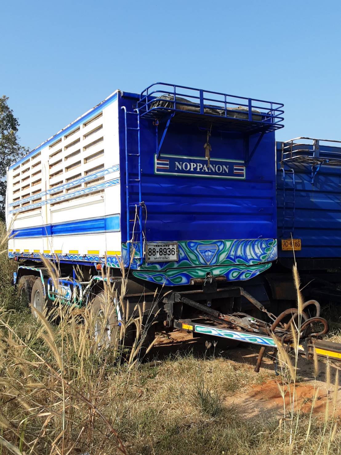 ลูกพ่วงแบบยกได้มีข้างเสริม ราคา 400,000 บาท / ติดต่อ 097-2283388 เพชร