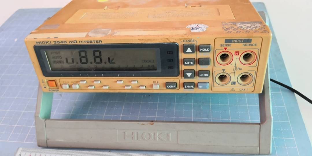 mΩ Hi TESTER เครื่องวัดความต้านทาน แบบตั้งโต๊ะยี่ห้อ HIOKI