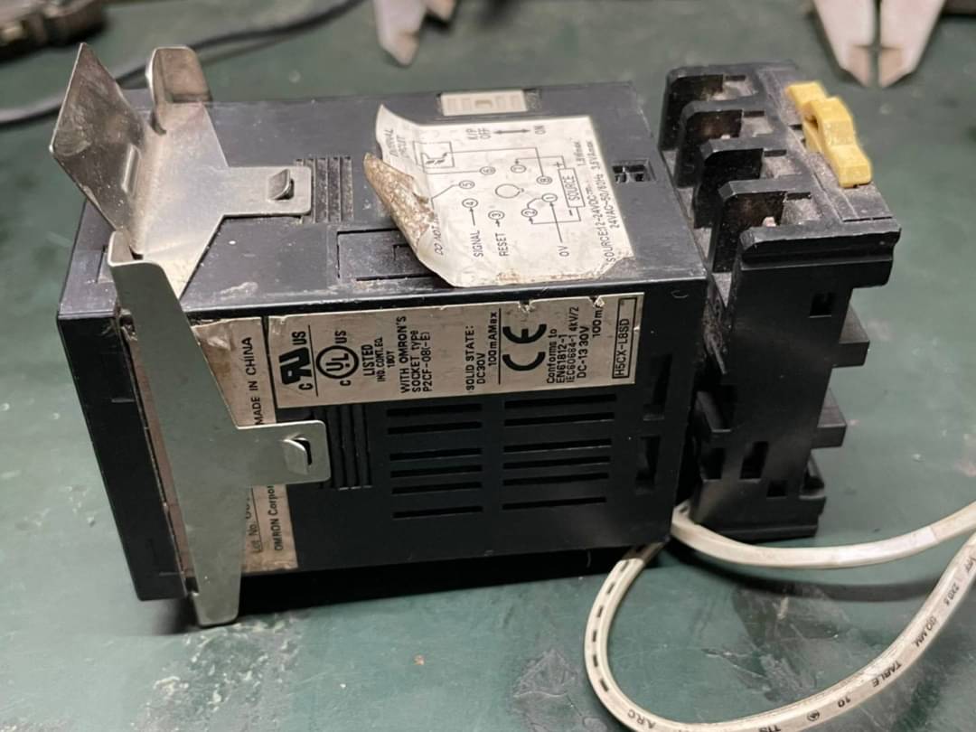 ตัวตั้งเวลาดิจิตอลใช้ไฟ DC 12-24V. ยี่ห้อ OMRON