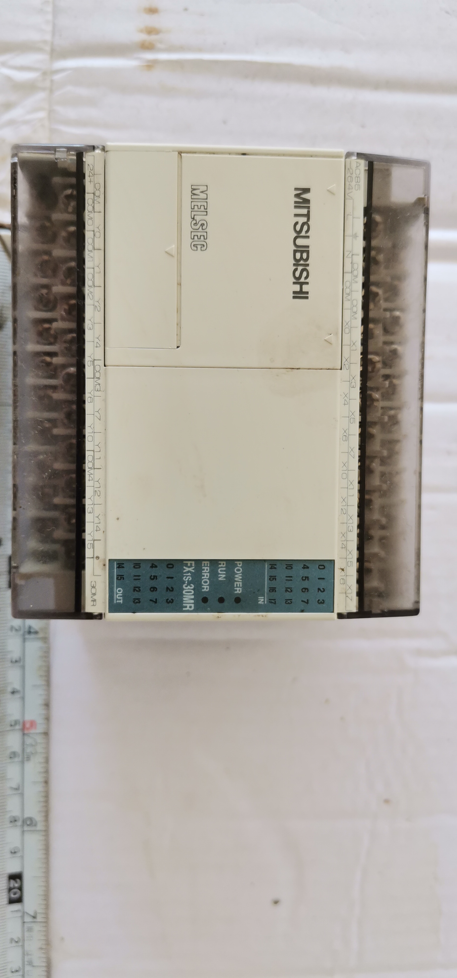  PLC รุ่น FX1S -30MR ยี่ห้อ MITSUBISHI 