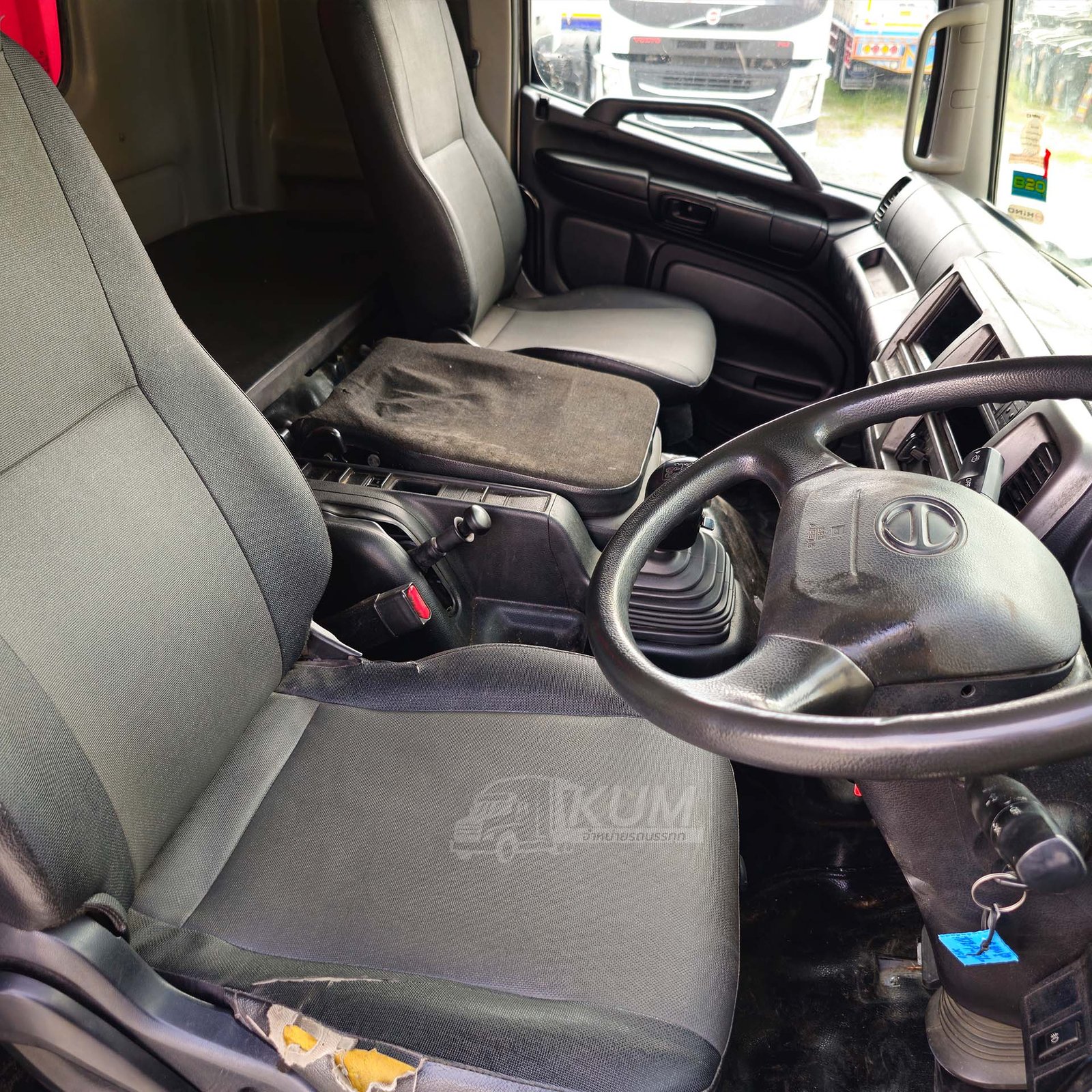 สด ลด VAT สิบล้อตู้สิบบาน HINO FL8J 260 แรงม้า ปี 64 เข้าใหม่ล่าสุด (6944)