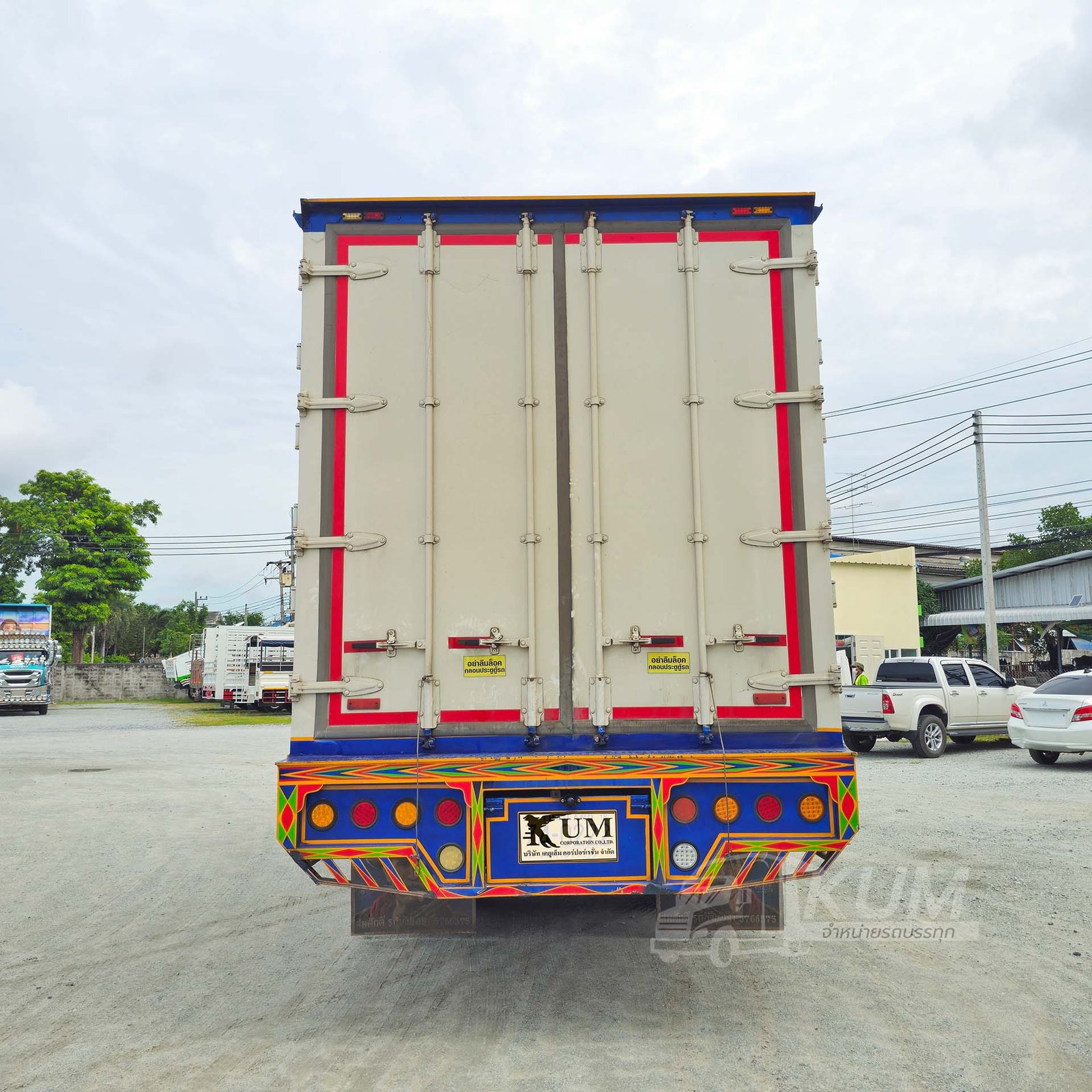 สด ลด VAT หกล้อตู้สิบบาน HINO FG 240 แรงม้า ปี 61 (0222)