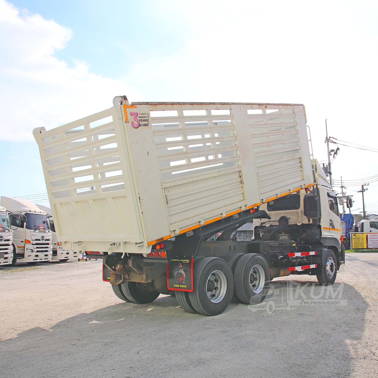 ผ่อน ลด ดอก สิบล้อดั๊มพ์ HINO VICTOR 500 344 แรงม้า ปี 66(7371) ผ่อน ลด ดอก สิบล้อดั๊มพ์ HINO VICTOR 500 344 แรงม้า ปี 66(7371)