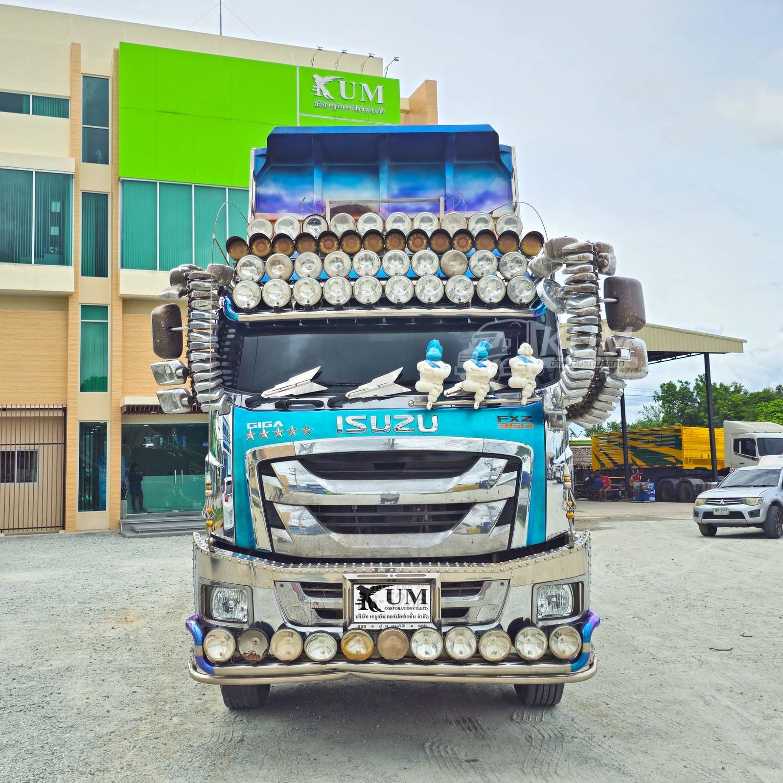 ผ่อน ลด ดอก สิบล้อดั้มพ์เกษตร ISUZU FXZ 360 แรงม้า ปี 66 + หางดั๊มพ์ สามเพลา อู่ส.สมบัติ ปี 65 สีสวยจัดคันนี้ (5236 2075)