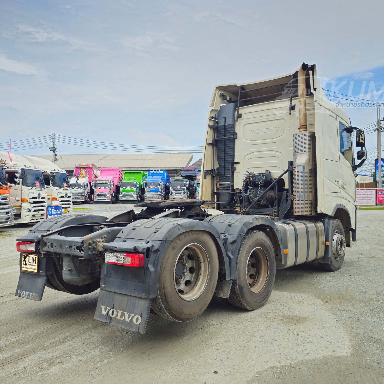 ผ่อน ลด ดอก สวยมากคันนี้ หัวลาก volvo 440 แรงม้า ปี61 (4395)