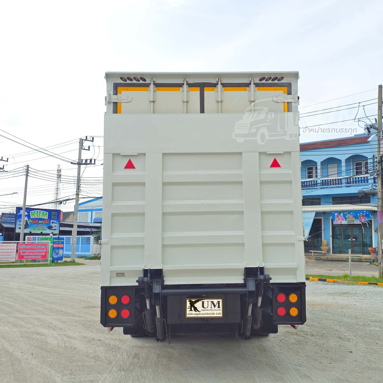 สด ลด VAT หกล้อตู้สิบบาน ISUZU FTR 240 แรงม้า ปี 64 มีลิฟท์ท้าย (5105) สด ลด VAT หกล้อตู้สิบบาน ISUZU FTR 240 แรงม้า ปี 64 มีลิฟท์ท้าย (5105)