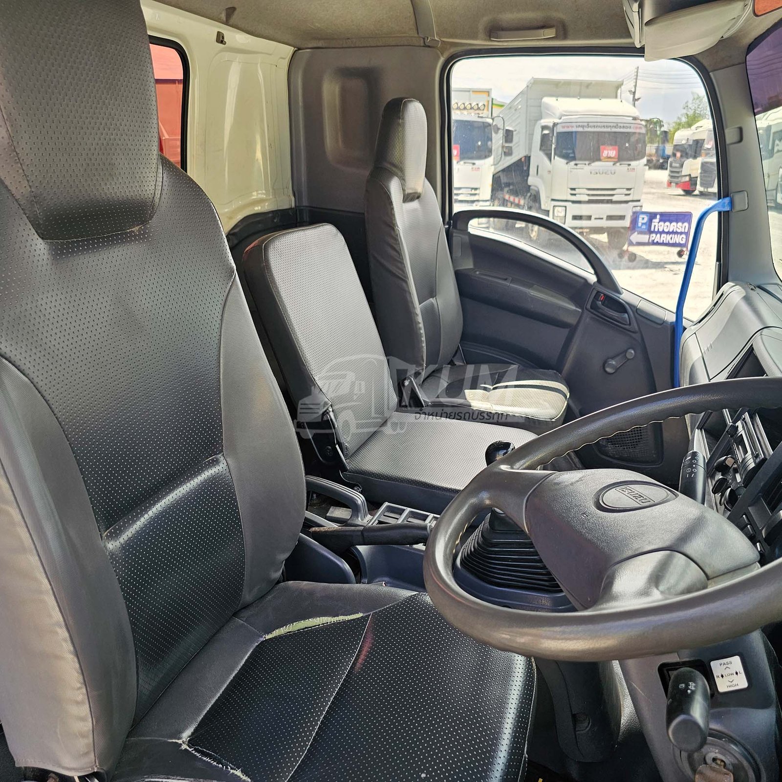 ผ่อน ลด ดอก หกล้อเครน ISUZU FTR 240 แรงม้า ปี 57 เครน TADANO 5 ตัน 4 ปลอก (6774)