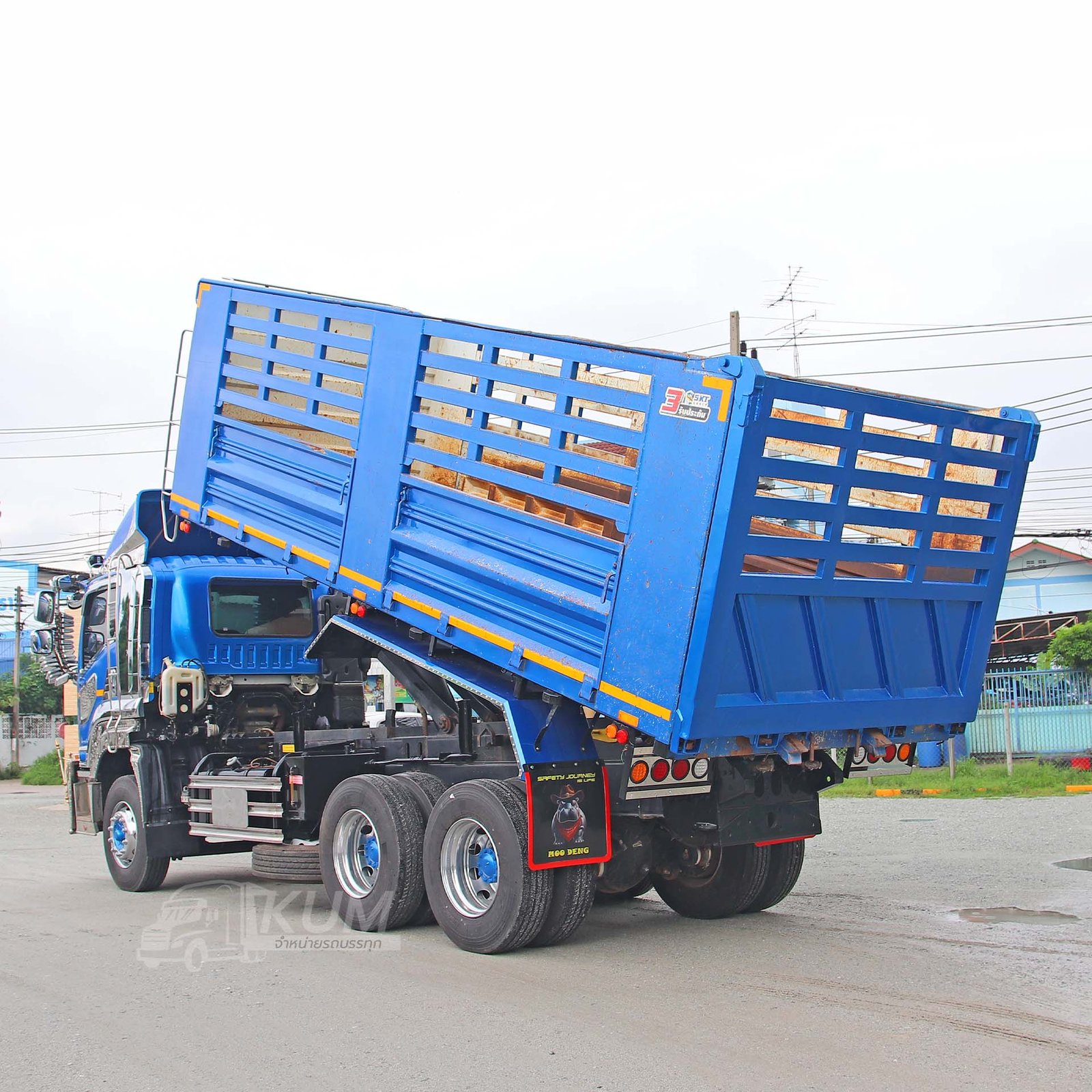 ผ่อน ลด ดอก สีสวยมาก ISUZU FXZ 360 แรงม้า ปี 66 (3502) ผ่อน ลด ดอก สีสวยมาก ISUZU FXZ 360 แรงม้า ปี 66 (3502)