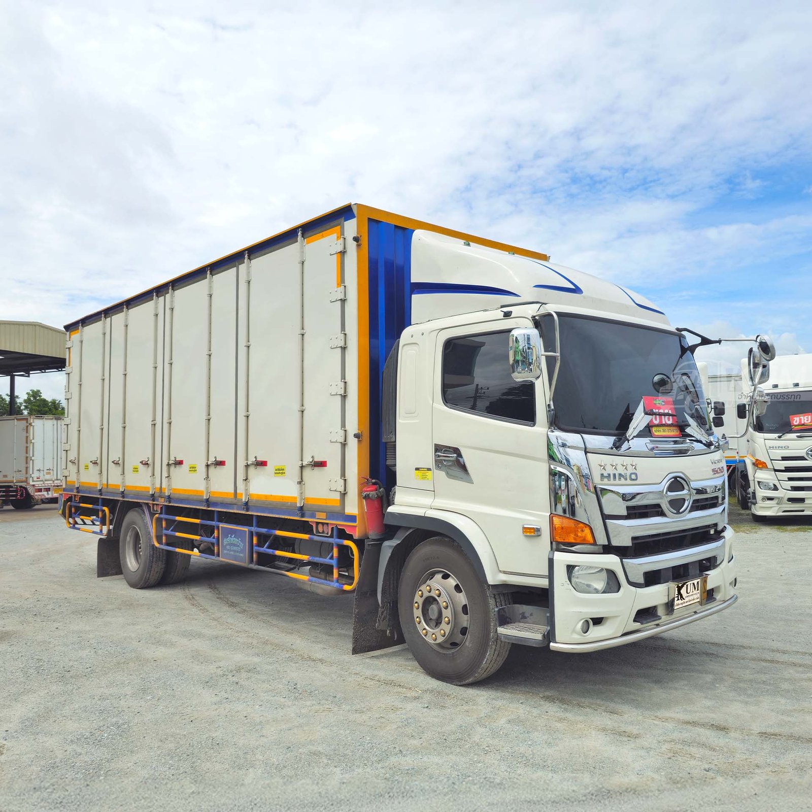สด ลด VAT หกล้อตู้สิบบาน HINO FG 240 แรงม้า ปี 61 หลังคาแบบลอน (0222) สด ลด VAT หกล้อตู้สิบบาน HINO FG 240 แรงม้า ปี 61 หลังคาแบบลอน (0222)