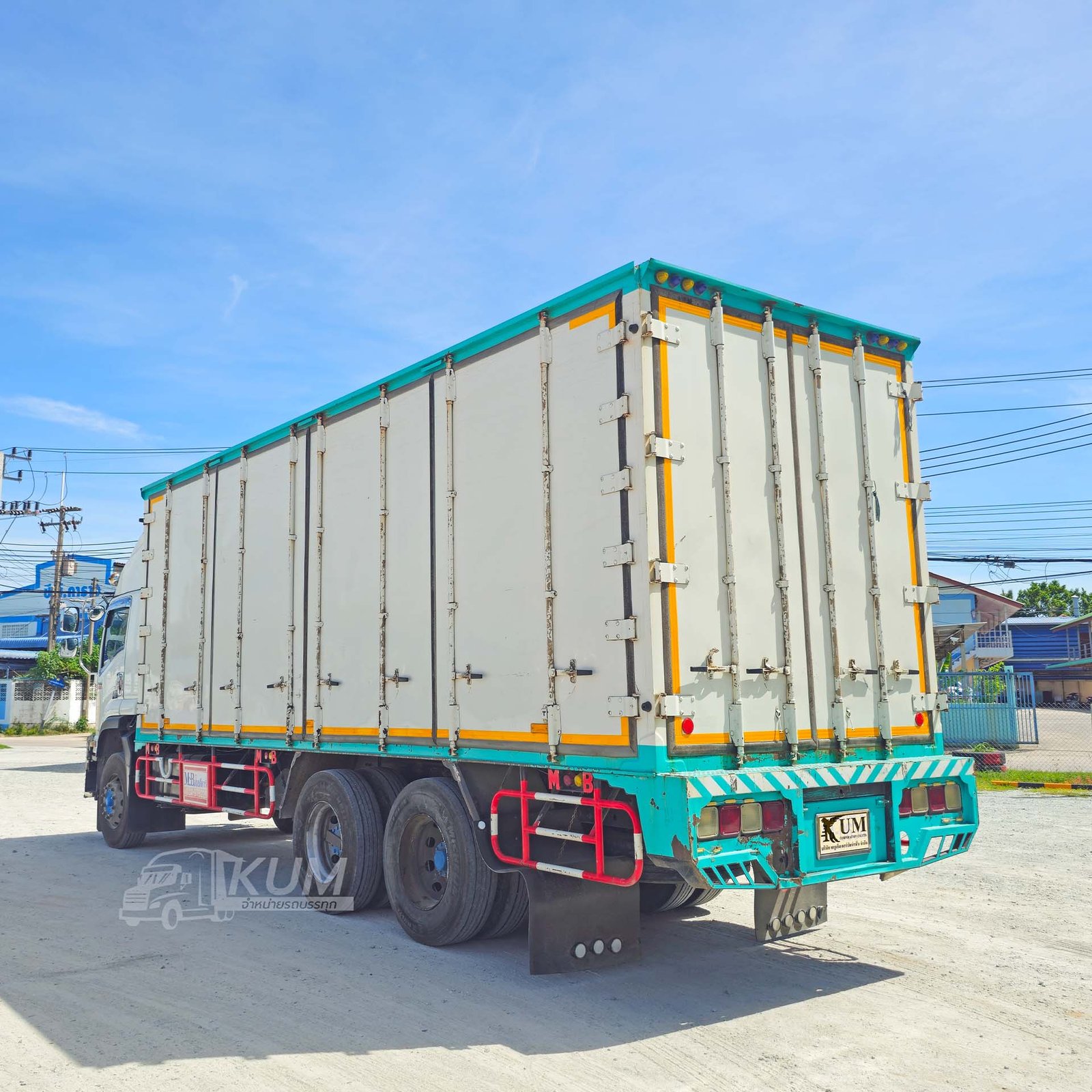 ผ่อนลดดอก สิบล้อตู้สิบบาน ISUZU FVM 300 แรงม้า ปี 62 (0634) ผ่อนลดดอก สิบล้อตู้สิบบาน ISUZU FVM 300 แรงม้า ปี 62 (0634)