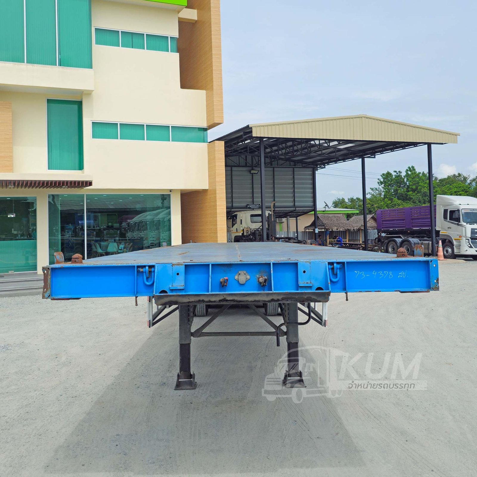 สด ลด VAT ราคาถูก หางพื้นเรียบ สามเพลา อู่ SCP ปี 64 (4378)