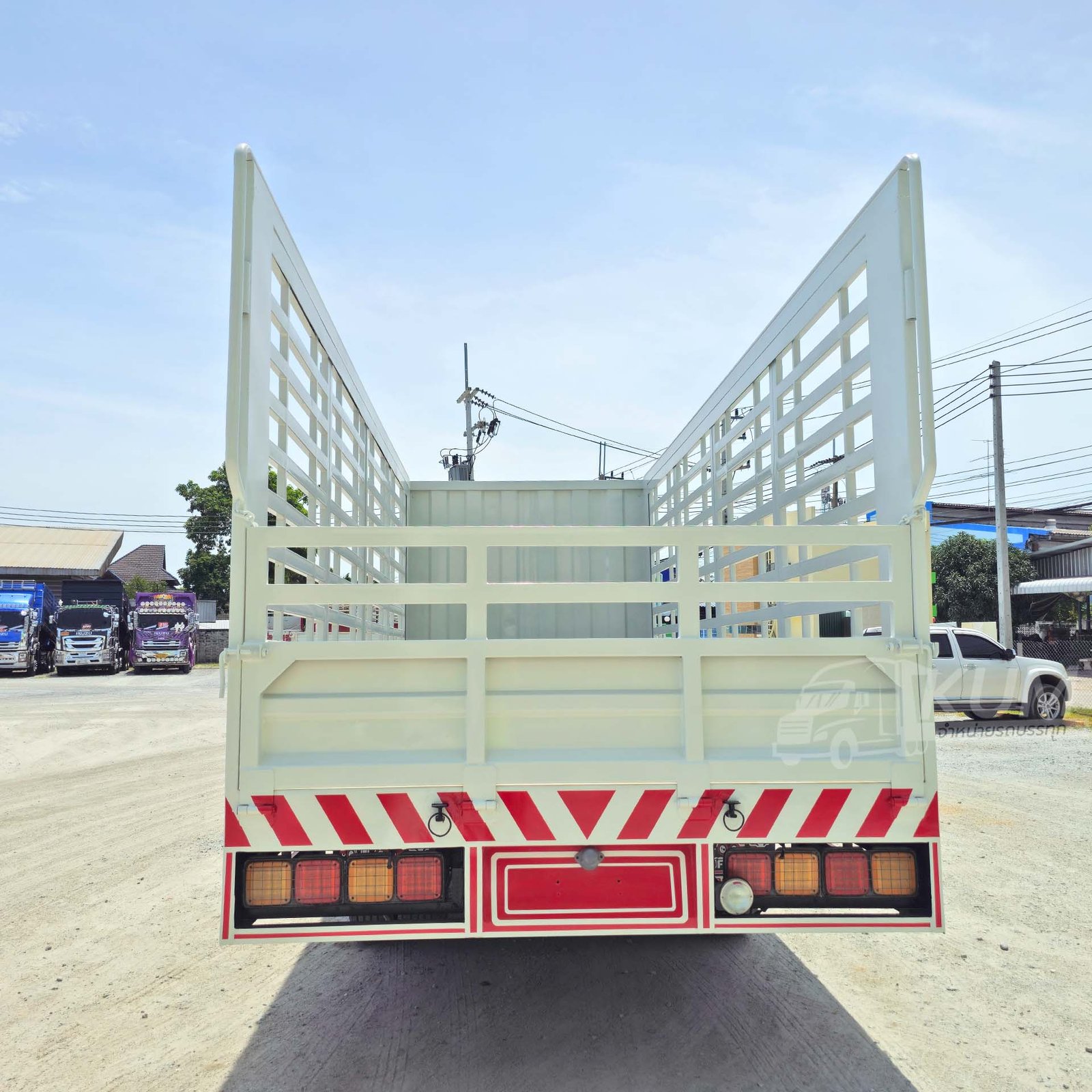 ผ่อน ลด ดอก หกล้อคอก ISUZU FRR 210 แรงม้า ปี 65 ไมล์น้อย คอกสูง (1694)