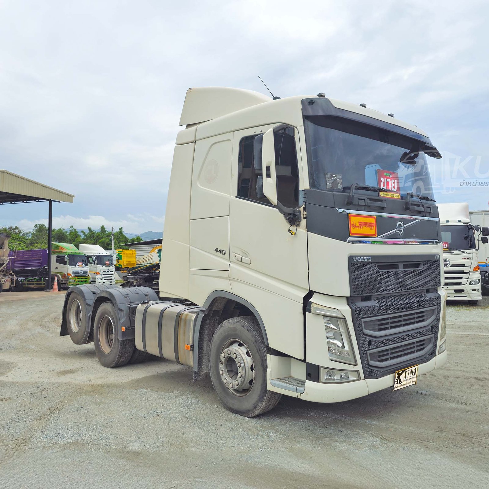 ผ่อน ลด ดอก สวยมากคันนี้ หัวลาก volvo 440 แรงม้า ปี61 (4395)