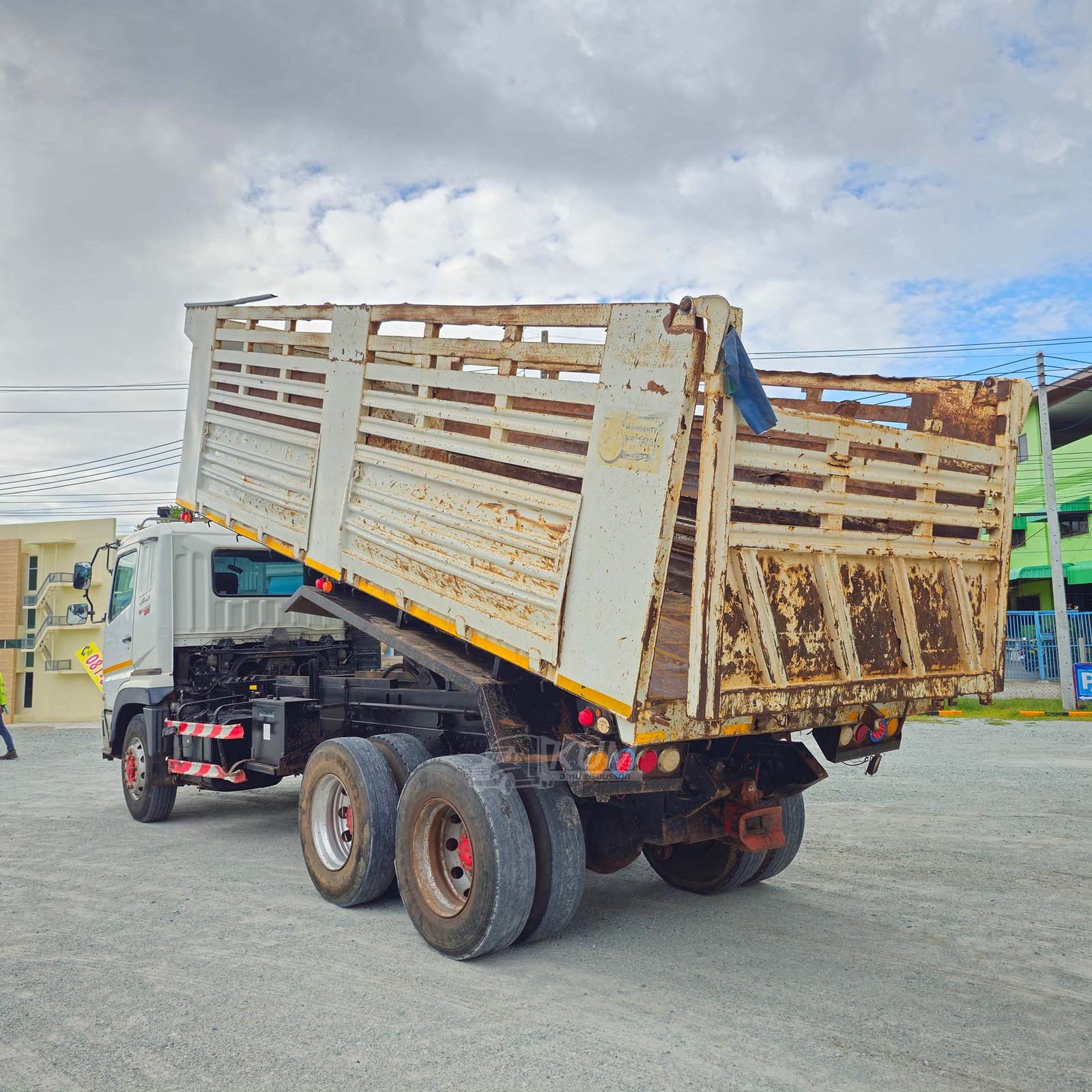 ผ่อน ลด ดอก สิบล้อดั๊มพ์ FUSO FV5 380 แรงม้า ปี 62 (3145) ผ่อน ลด ดอก สิบล้อดั๊มพ์ FUSO FV5 380 แรงม้า ปี 62 (3145)