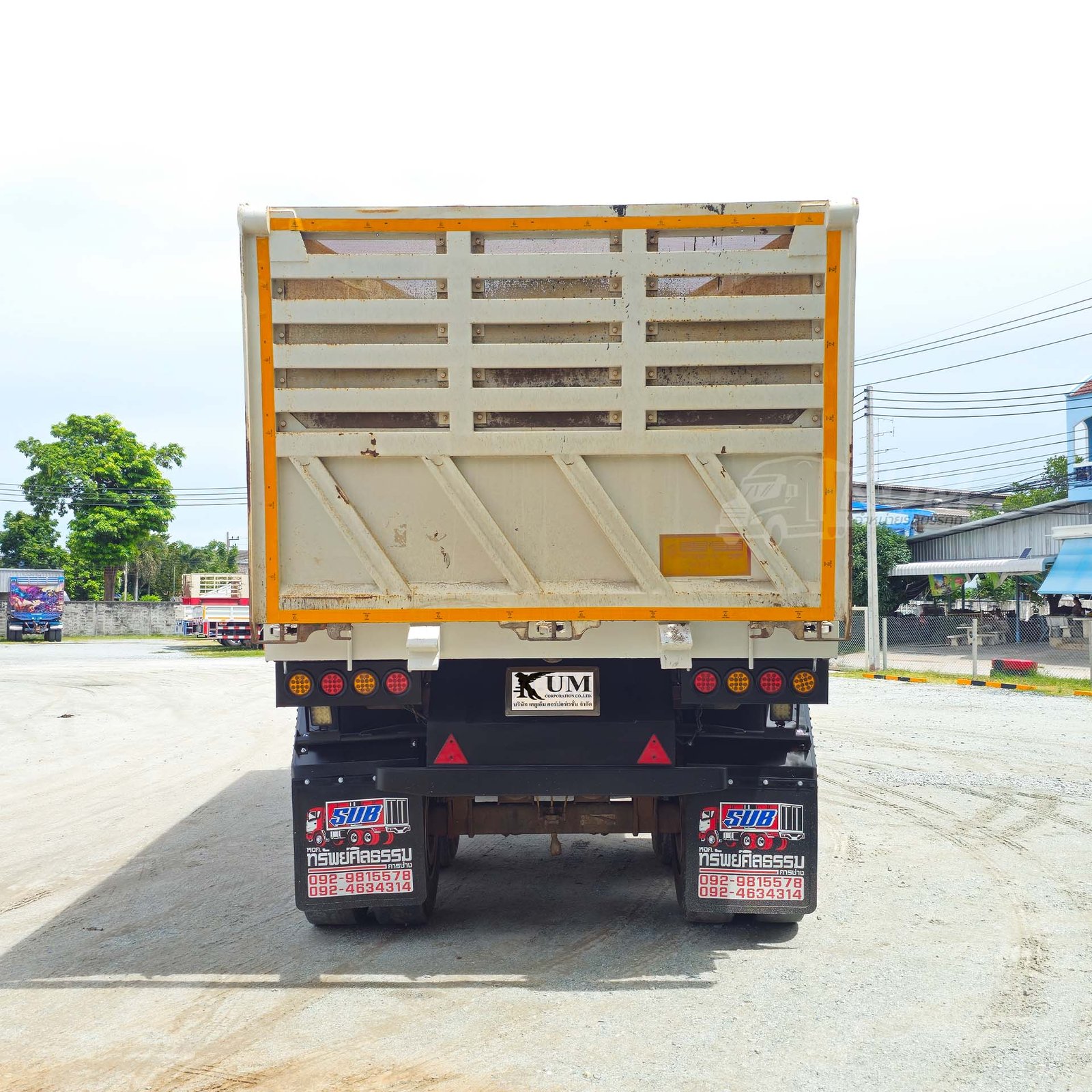 สด ลด VAT สิบล้อดั๊มพ์ HINO FM 344 แรงม้า ปี 61 + หางดั๊มพ์ สามเพลา อู่เดอะฟินิกซ์ ปี 65 (5176 3088) สด ลด VAT สิบล้อดั๊มพ์ HINO FM 344 แรงม้า ปี 61 + หางดั๊มพ์ สามเพลา อู่เดอะฟินิกซ์ ปี 65 (5176 3088)