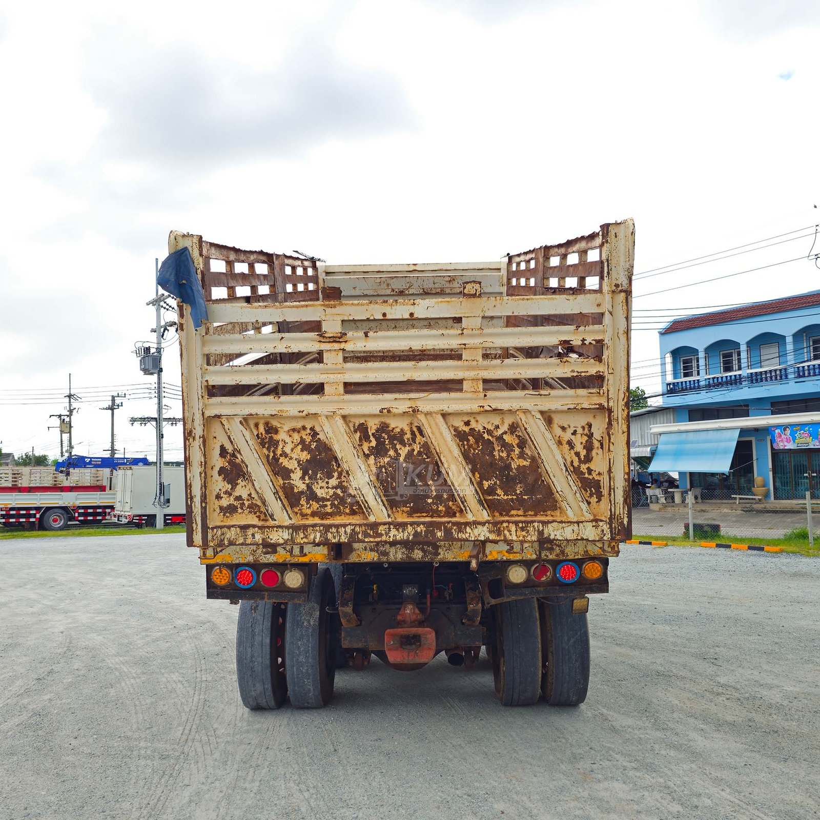 ผ่อน ลด ดอก สิบล้อดั๊มพ์ FUSO FV5 380 แรงม้า ปี 62 (3145)