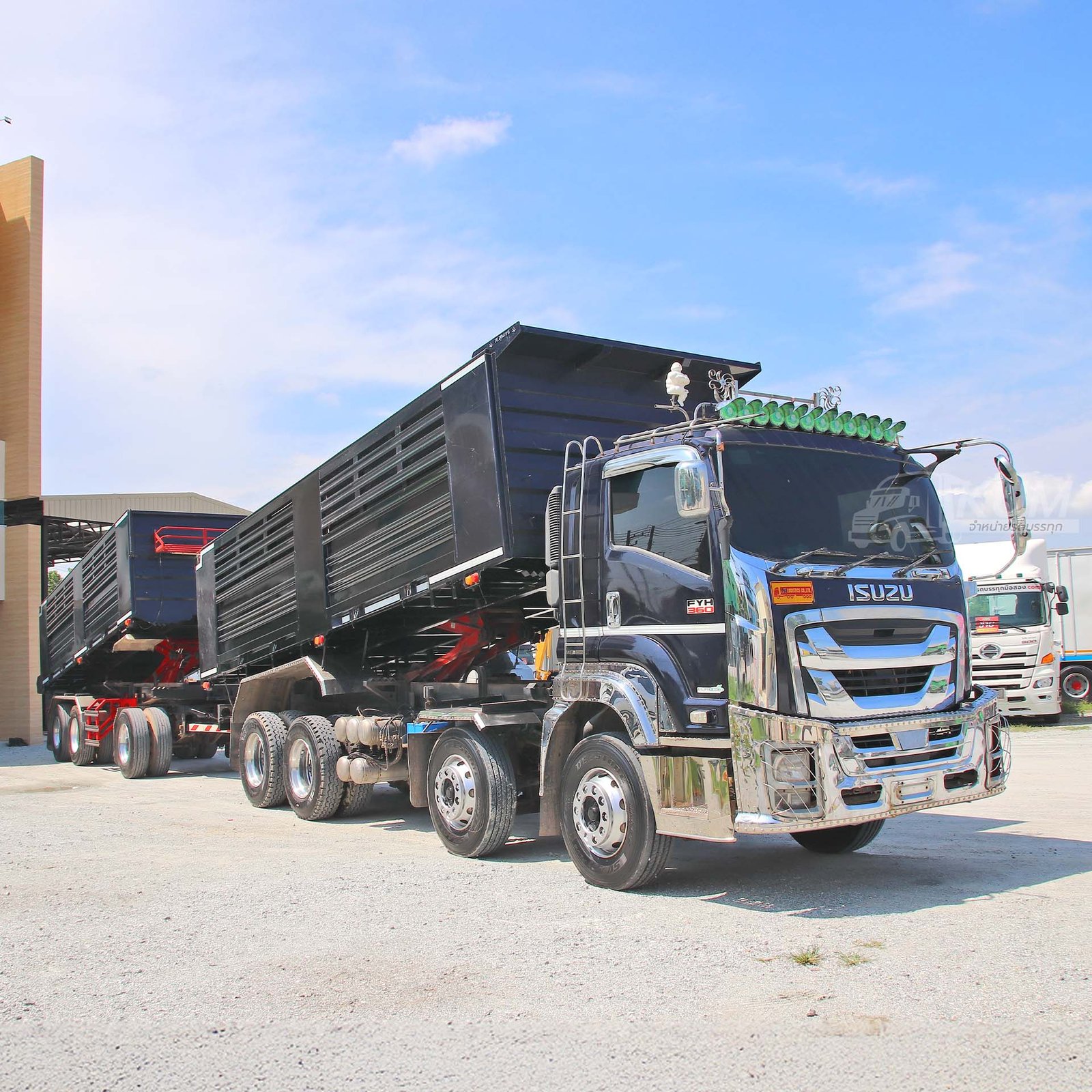 สด ลด VAT สิบสองล้อดั้มพ์ ISUZU FXZ 360 แรงม้า ปี 65 +หางดั้มพ์ สามเพลา อู่แม็กเทรลเลอร์ ปี 65 (3777