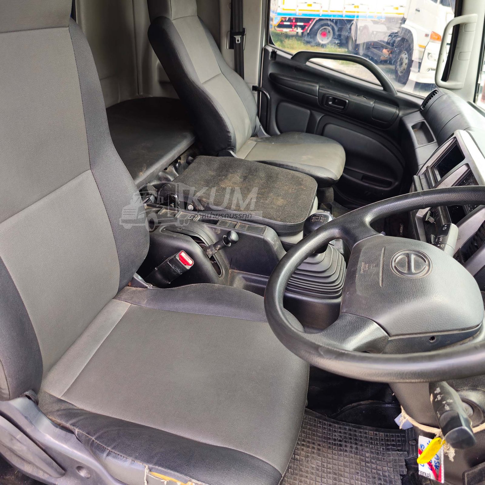 สด ลด VAT สิบล้อตู้สิบบาน HINO FL 260 แรงม้า ปี 65 ตู้กว้างนิยม (9027)