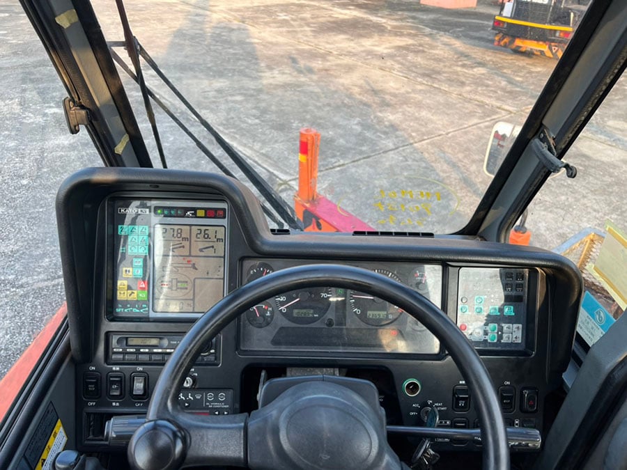 เครน 4 ล้อ KATO 20 TON เครน 4 ล้อ KATO 20 TON