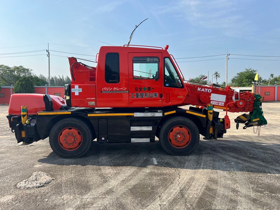 เครน ล้อ ขนาด 10 ตัน KATO เครน ล้อ ขนาด 10 ตัน KATO