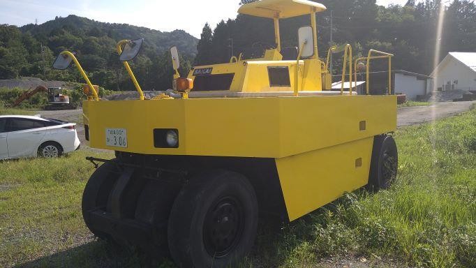 SAKAI TS200 ปี1994 รถบด 9 ล้อยาง โทร.080-6565422 หนิง
