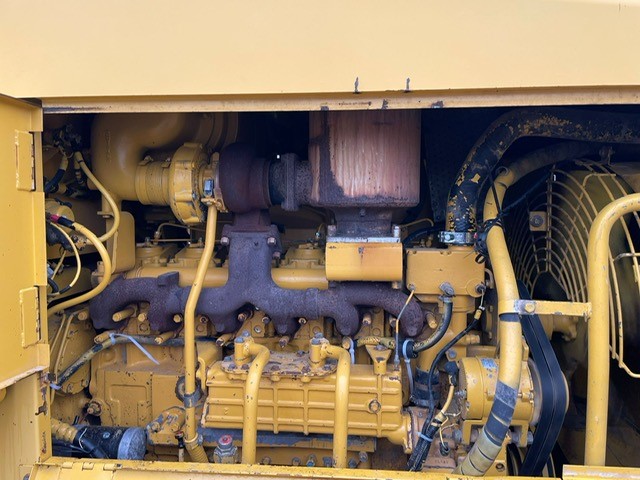 Komatsu GD705A-4A ปี1996 USA โทร.080-6565422 หนิง
