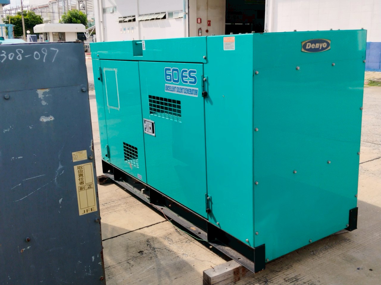 เครื่องปั่นไฟ 60KVA Denyo DCA-60ESI2 1,492ชั่วโมง โทร.080-6565422 หนิง เครื่องปั่นไฟ 60KVA Denyo DCA-60ESI2 1,492ชั่วโมง โทร.080-6565422 หนิง