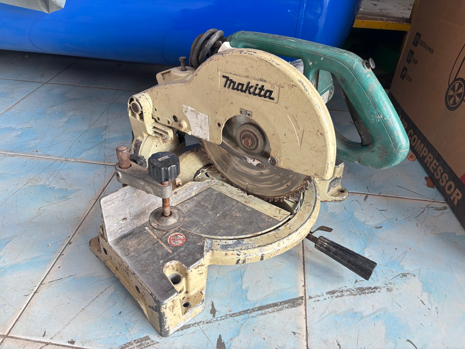 ขายเลื่อยองศา makita ls1040 มือสอง
