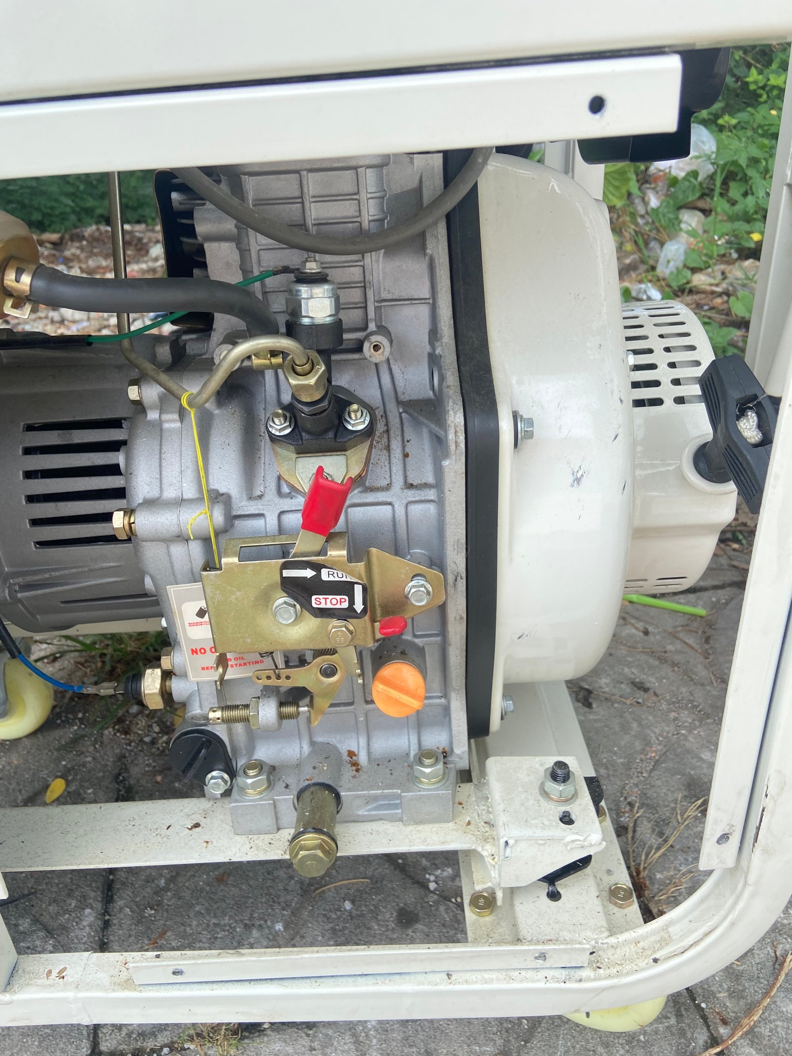 เครื่องปั่นไฟดีเซล 5.5kw มือสอง สภาพใหม่แก่ะกล่องครับ