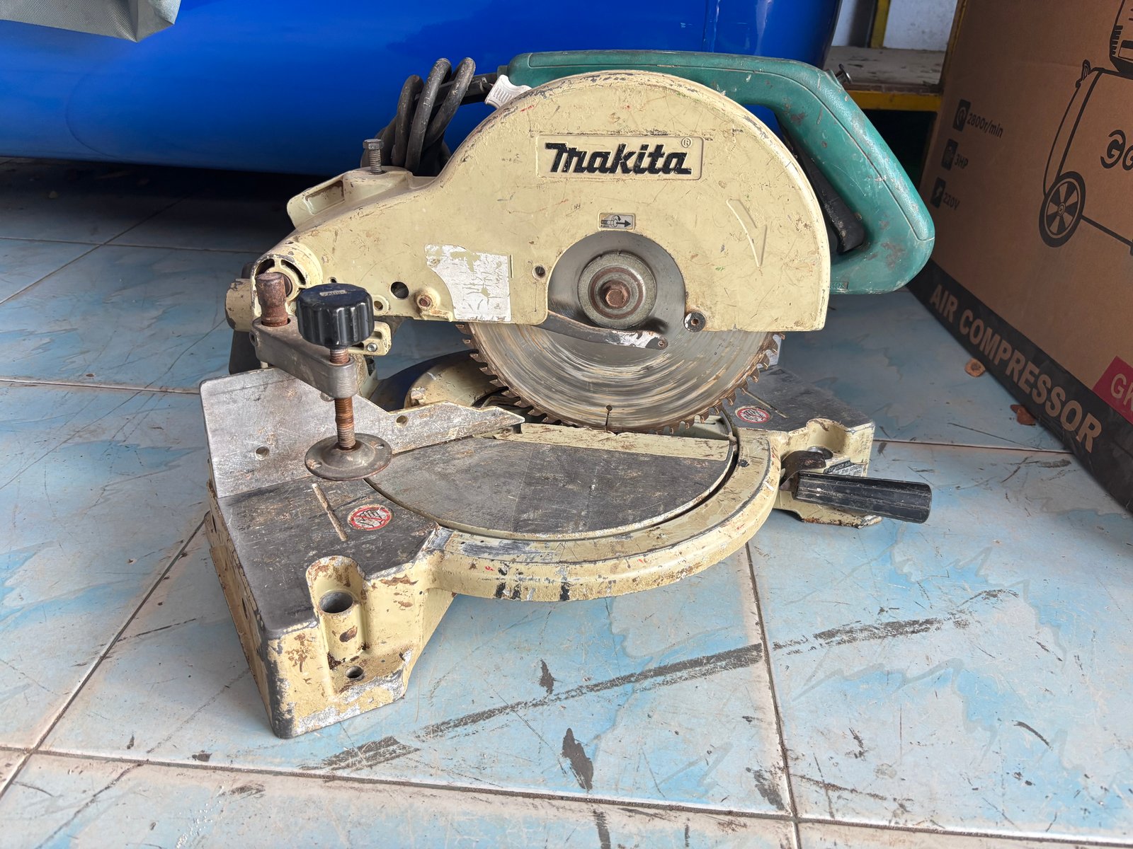 ขายเลื่อยองศา makita ls1040 มือสอง