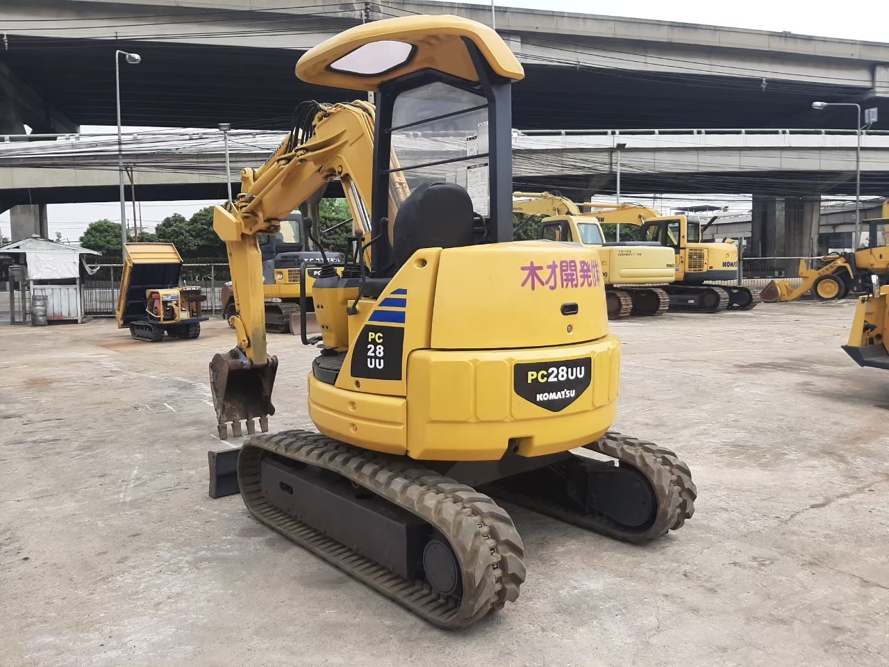 รถขุด KOMATSU PC28UU-2E นำเข้าจากญี่ปุ่น รถใช้งานมาน้อย ไม่เคยใช้ในไทย พร้อมใช้งาน มีไลน์หัวเจาะ รถขุด KOMATSU PC28UU-2E นำเข้าจากญี่ปุ่น รถใช้งานมาน้อย ไม่เคยใช้ในไทย พร้อมใช้งาน มีไลน์หัวเจาะ