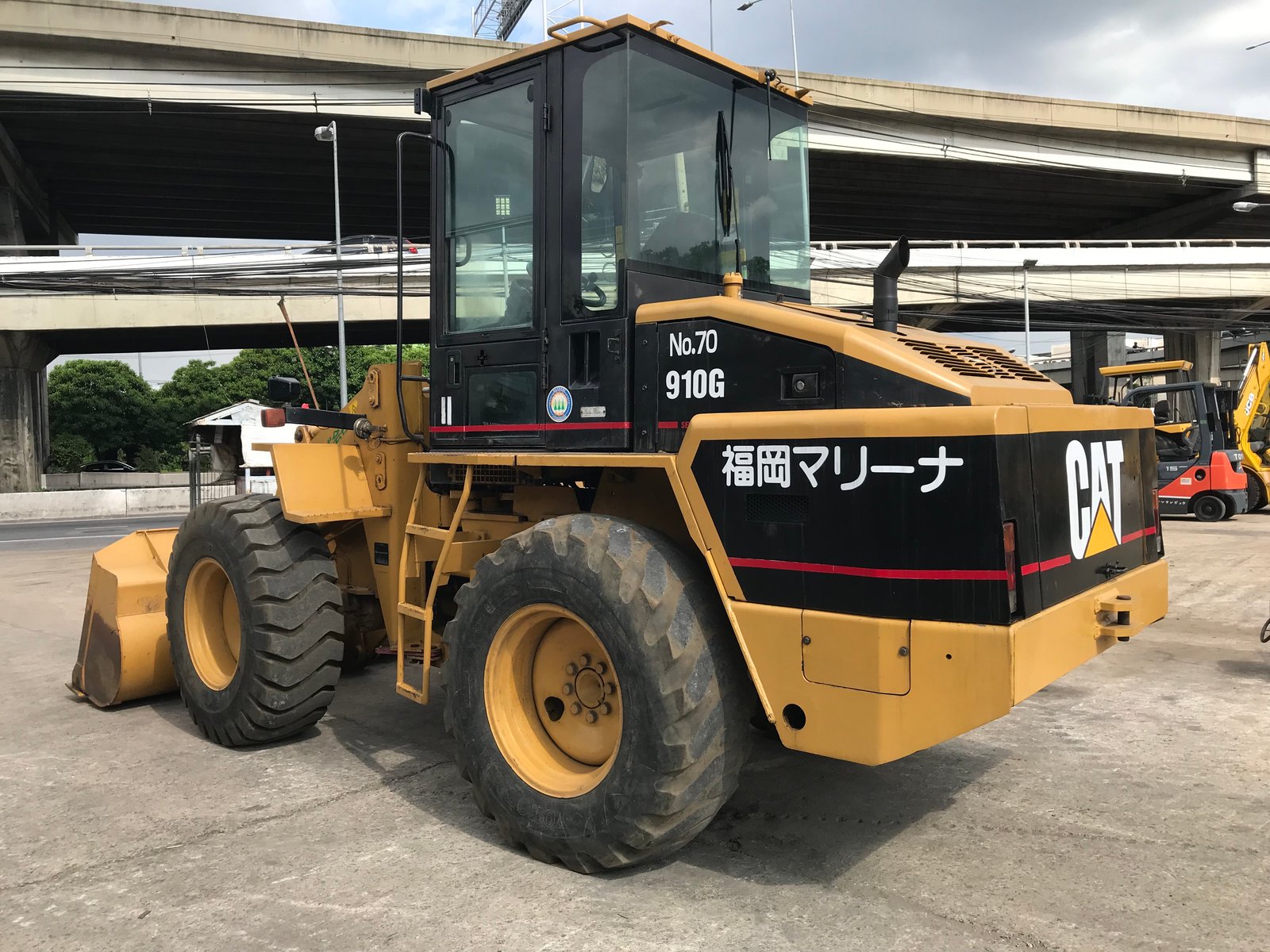 รถตัก CAT 910G2 ใช้งานมาน้อย สอบถามที่คุณครีม 0658844400