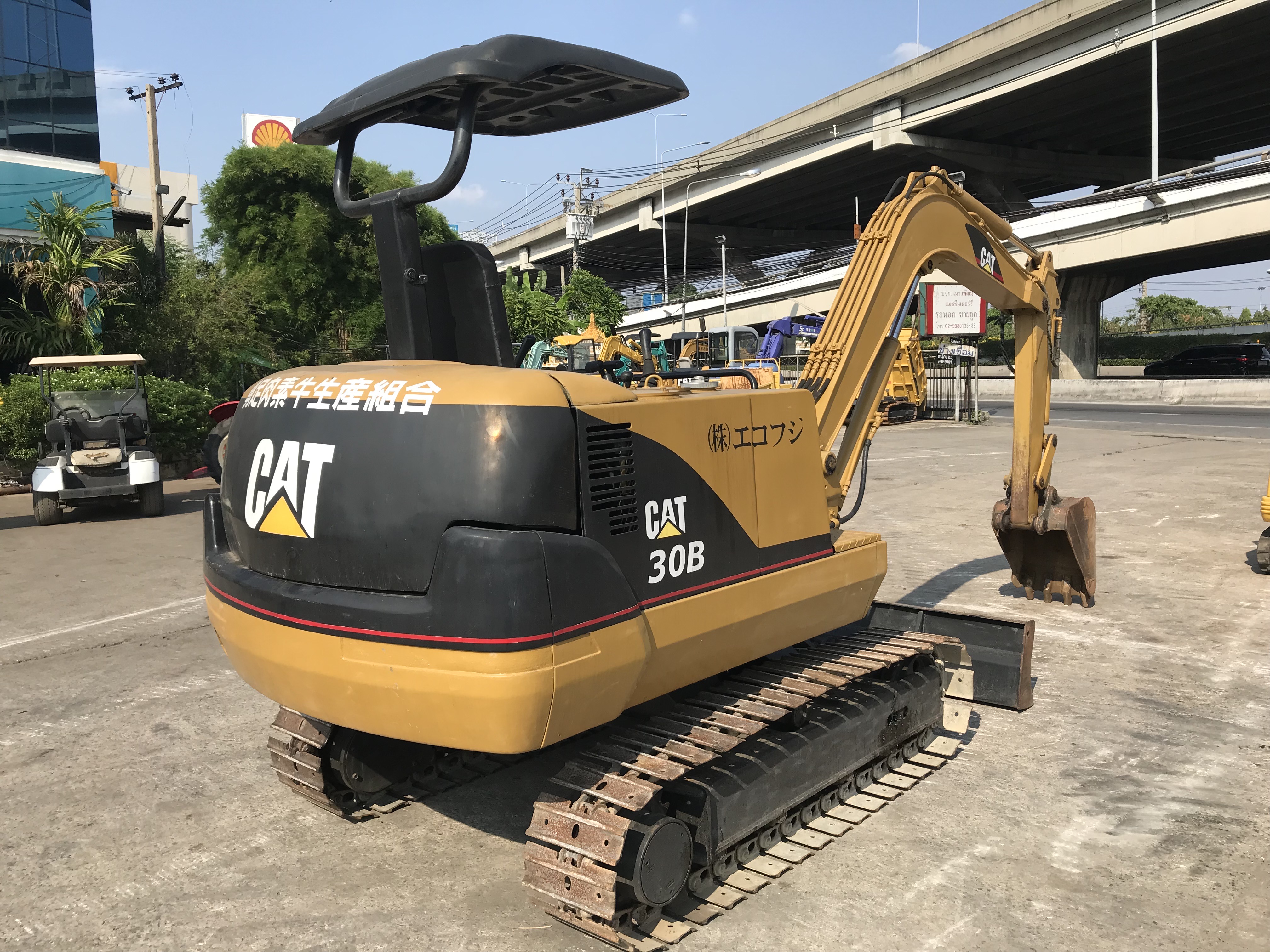 รถขุด CAT-MITSU 30B ขนาดเท่า PC30 ปั๊มนิ้วคอนโทรลน้ำมัน สอบถามเพิ่มเติมที่คุณชัญญา 0658844400, www.nmc99.com