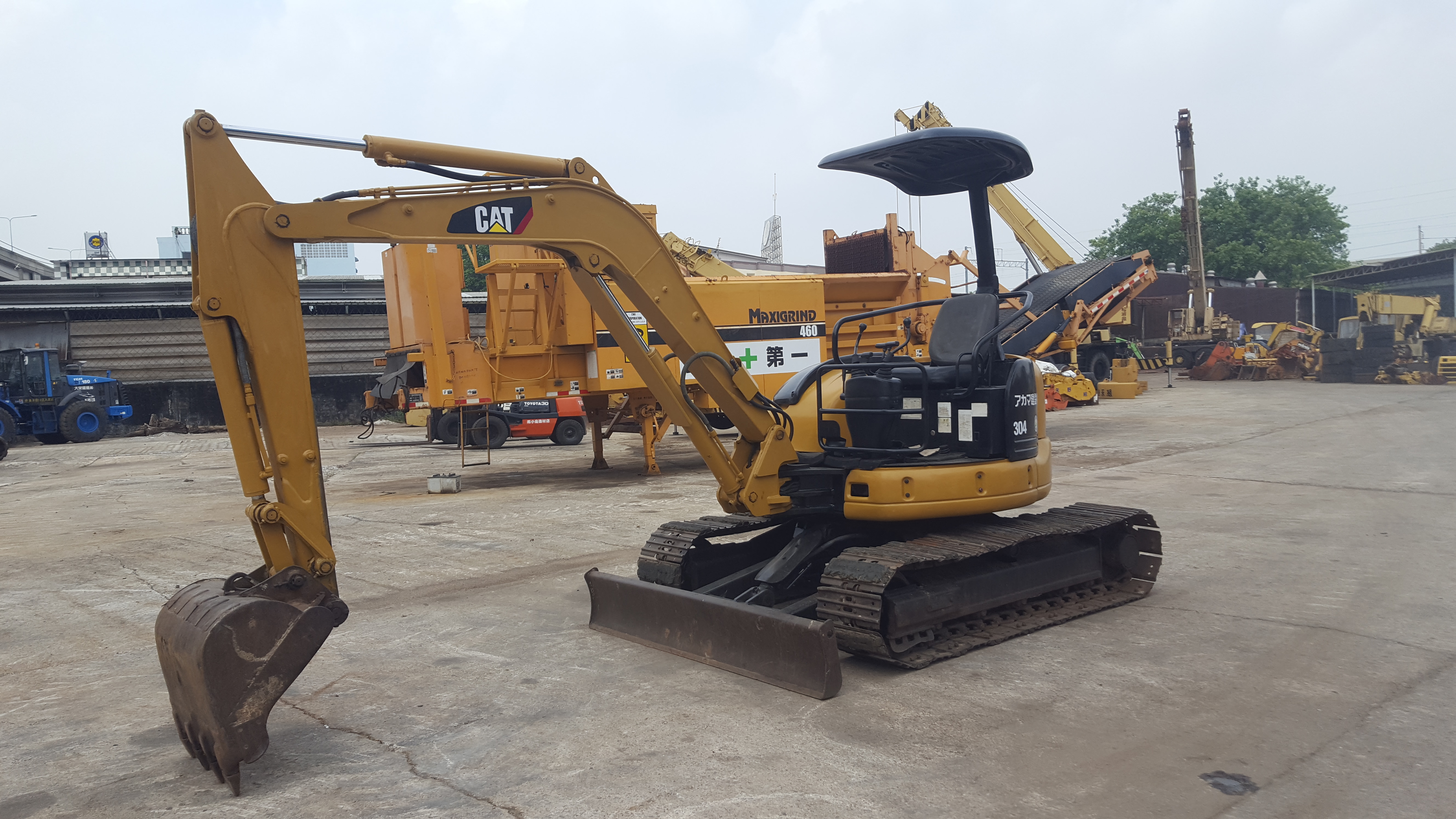 รถขุด CAT 304  เท่ากับ  PC40 รถสวยพร้อมใช้งาน สอบถามเติมที่คุณชัญญา