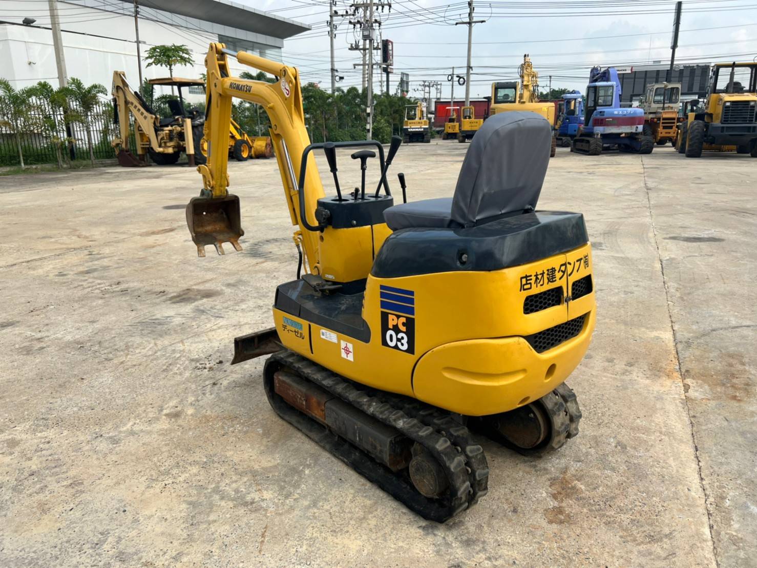 รถขุดเล็ก KOMATSU PC03-2F ใหม่ล่าสุด นำเข้าจากญี่ปุ่นไม่เคยใช้ในไทย พร้อมใช้งาน รถขุดเล็ก KOMATSU PC03-2F ใหม่ล่าสุด นำเข้าจากญี่ปุ่นไม่เคยใช้ในไทย พร้อมใช้งาน