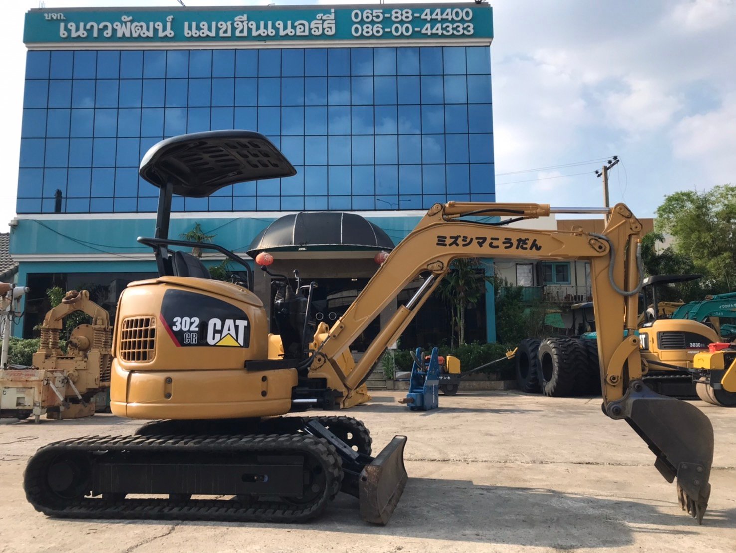 รถขุด CAT 302CR ใช้งานมาน้อย สอบถามที่คุณครีม 0658844400