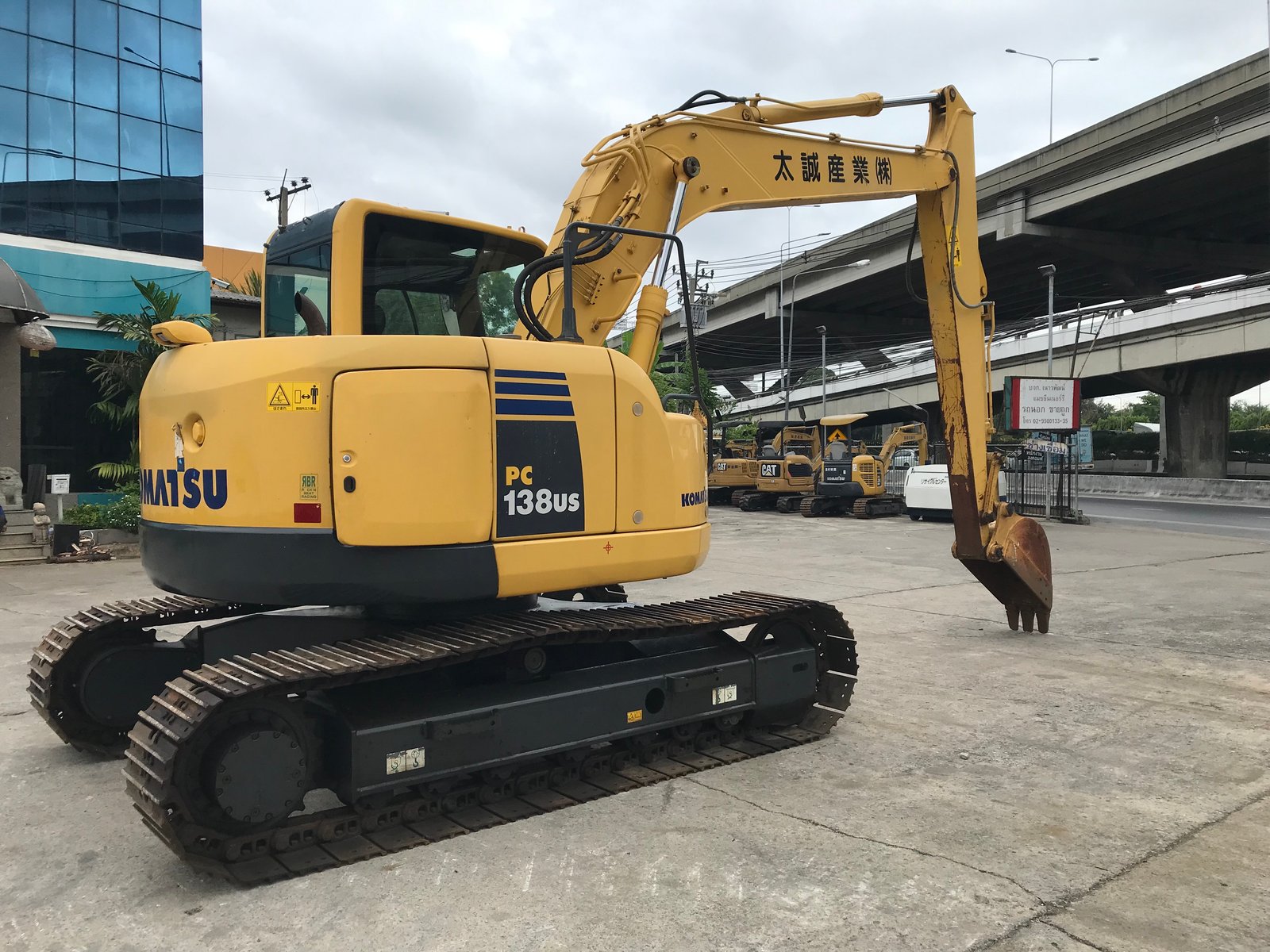รถขุด KOMATSU PC138US-8 รถนำเข้าจากญี่ปุ่นชั่วโมงการทำงานน้อย พร้อมใช้งาน รถขุด KOMATSU PC138US-8 รถนำเข้าจากญี่ปุ่นชั่วโมงการทำงานน้อย พร้อมใช้งาน