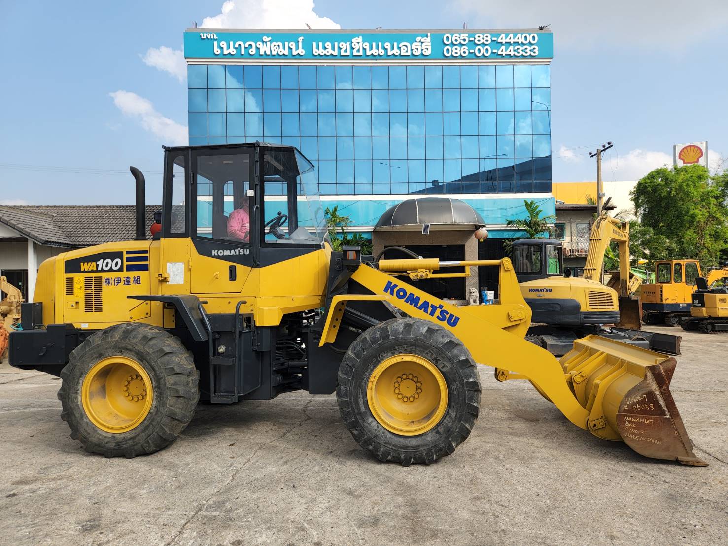รถตัก KOMATSU WA100-7 คันนี้แขนยาว รถสวยใช้งานมาน้อย นำเข้าจากญี่ปุ่น ไม่เคยใช้งานในไทย