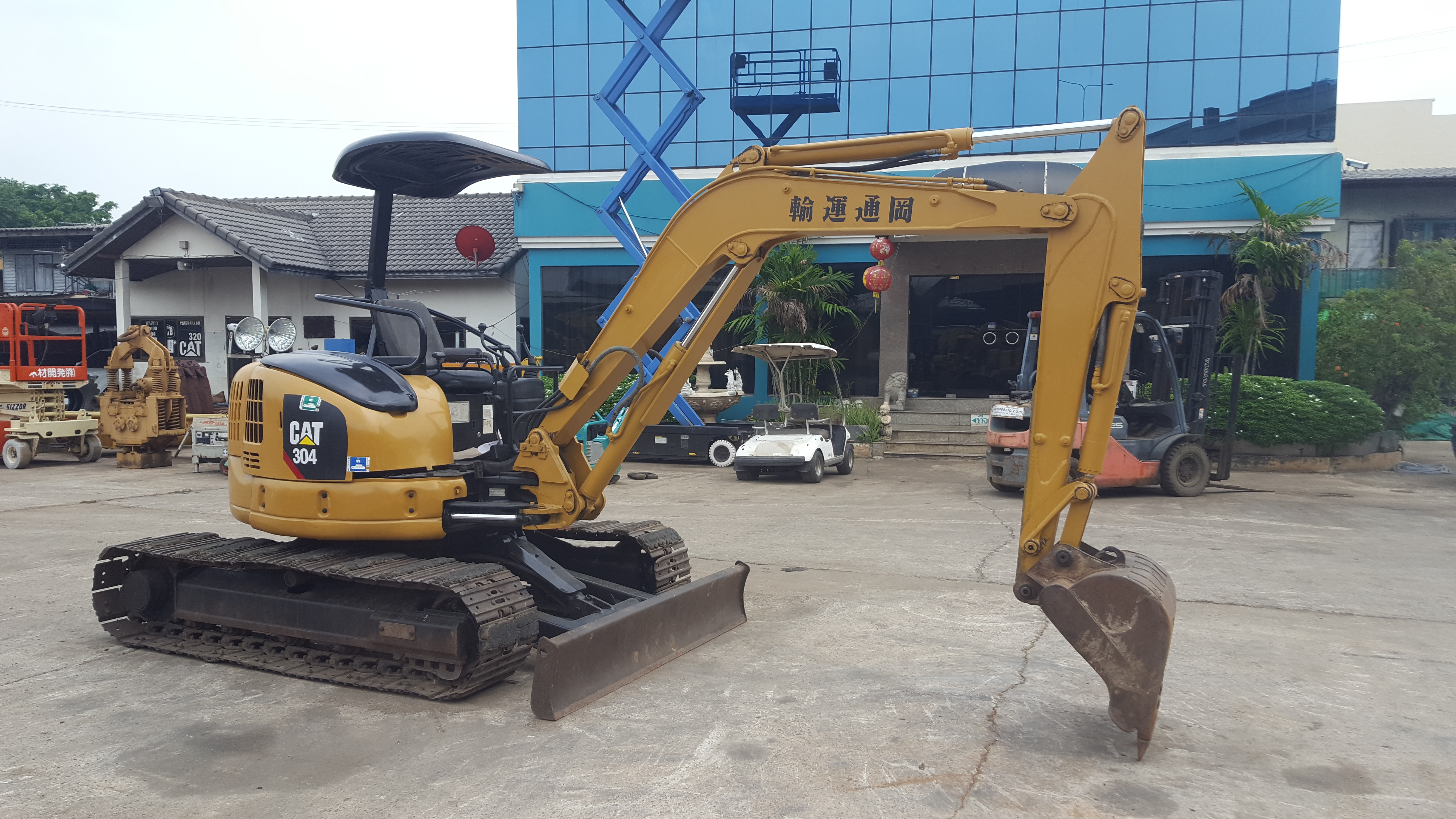 รถขุด CAT 304  เท่ากับ  PC40 รถสวยพร้อมใช้งาน สอบถามเติมที่คุณชัญญา