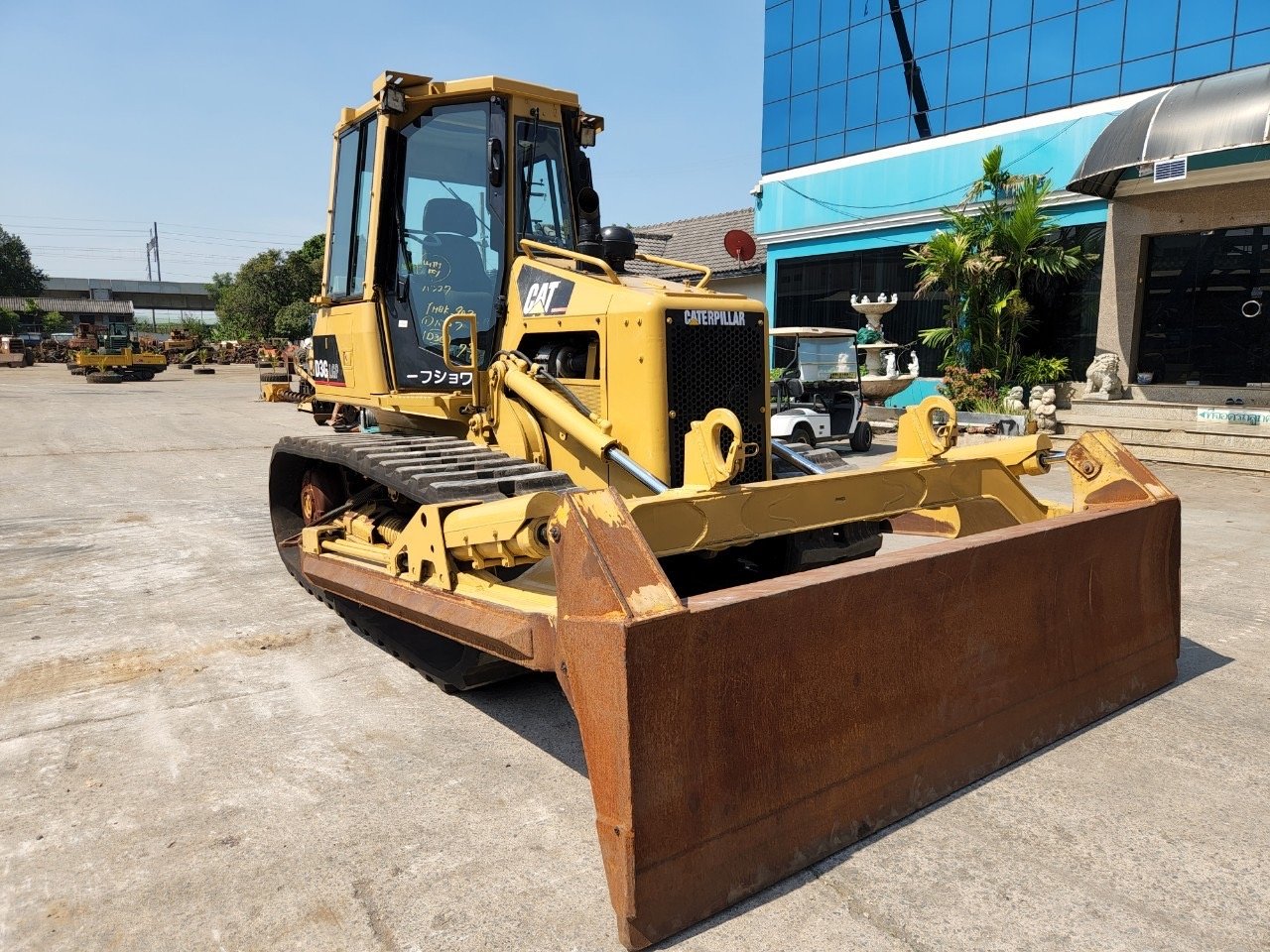 รถแทรคเตอร์ CAT D3G พร้อมใช้งาน สอบถามที่คุณชัญญา 0658844400 รถแทรคเตอร์ CAT D3G พร้อมใช้งาน สอบถามที่คุณชัญญา 0658844400