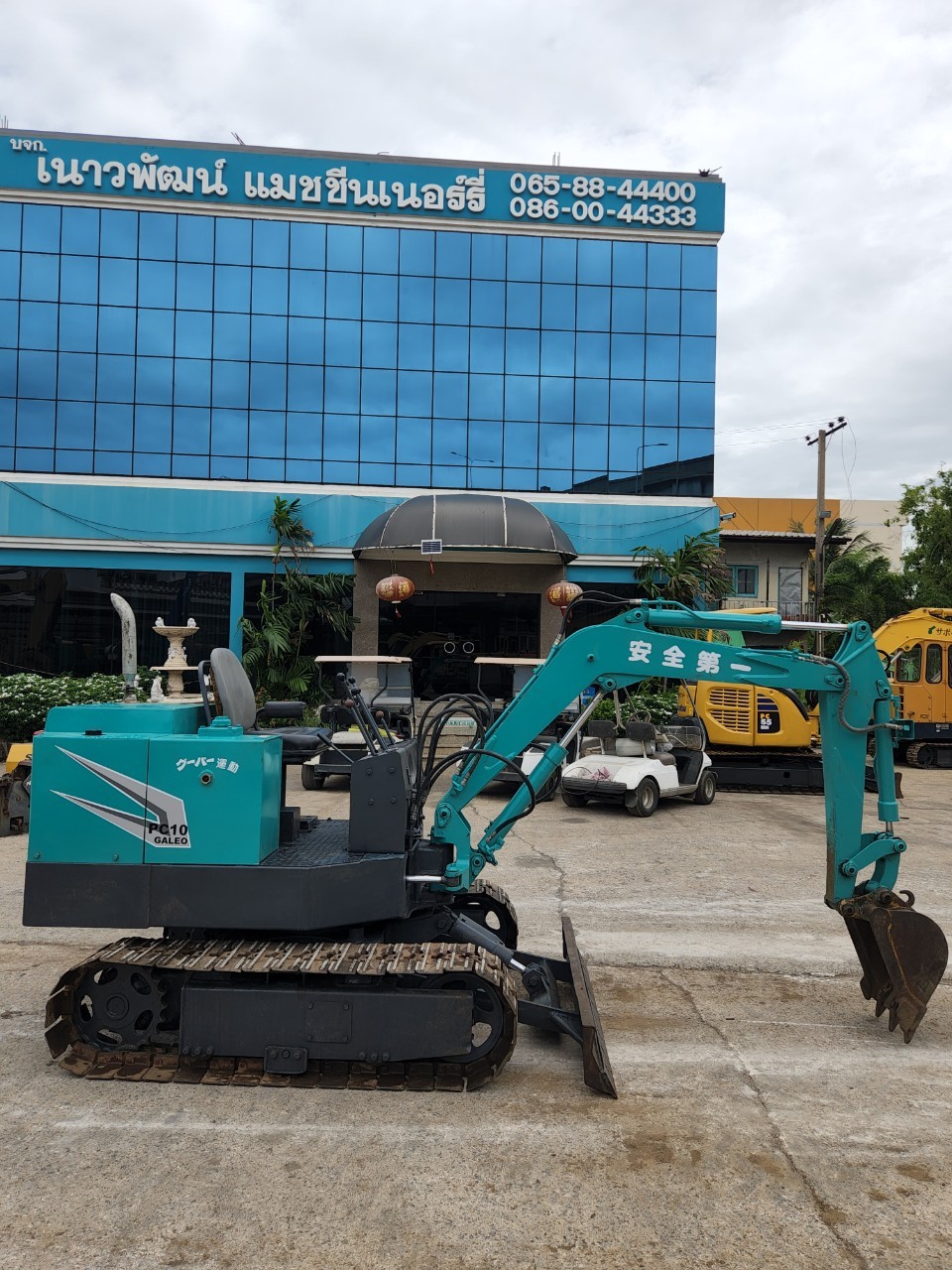 รถขุดมือสอง KOMATSU  PC10-1 นําเข้าจากญี่ปุ่นสภาพพร้อมใช้งานค่ะ