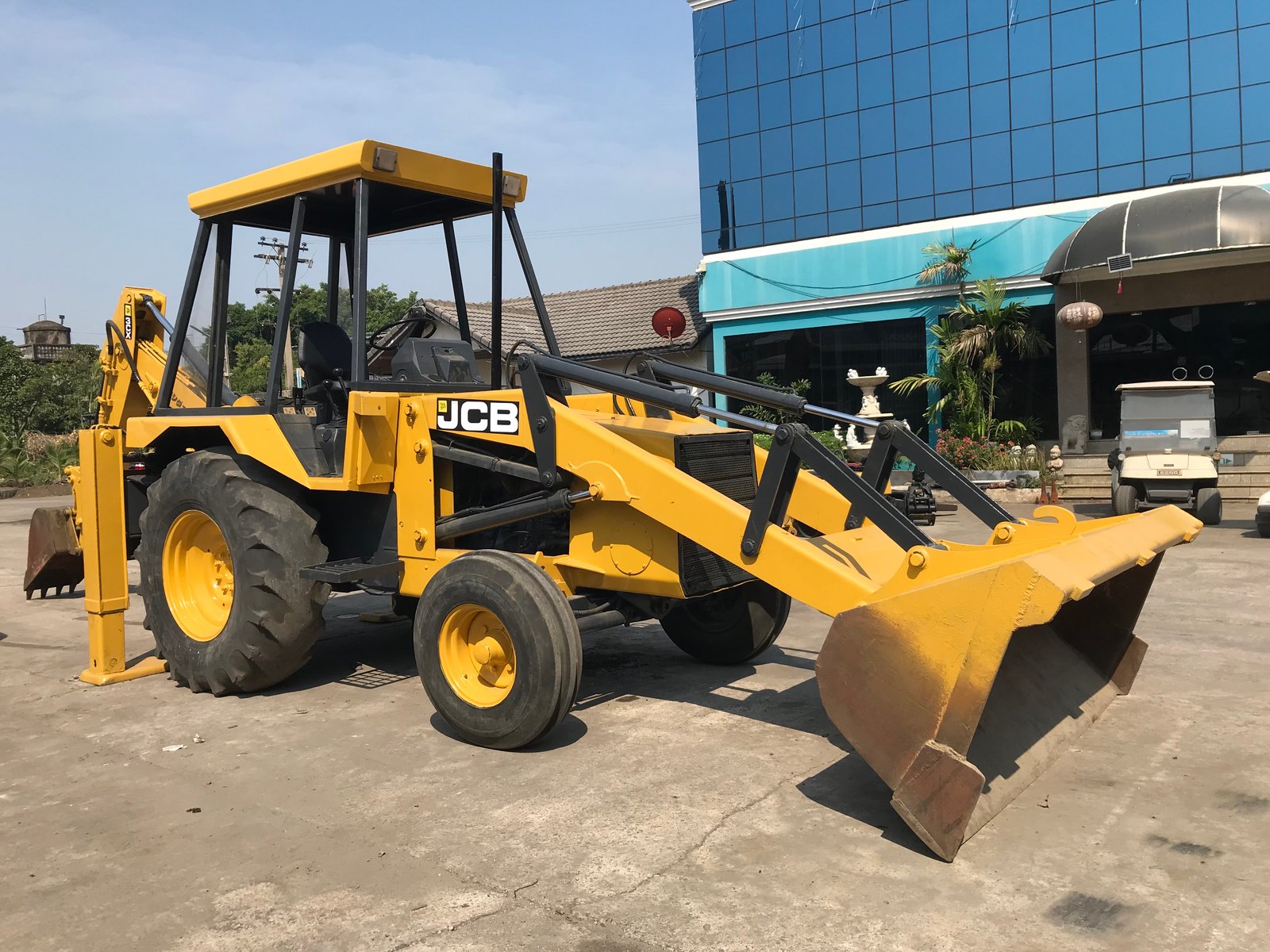 รถตักหน้าขุดหลัง JCB 3CX ใช้งานมาน้อย สอบถามที่คุณครีม 0658844400 รถตักหน้าขุดหลัง JCB 3CX ใช้งานมาน้อย สอบถามที่คุณครีม 0658844400