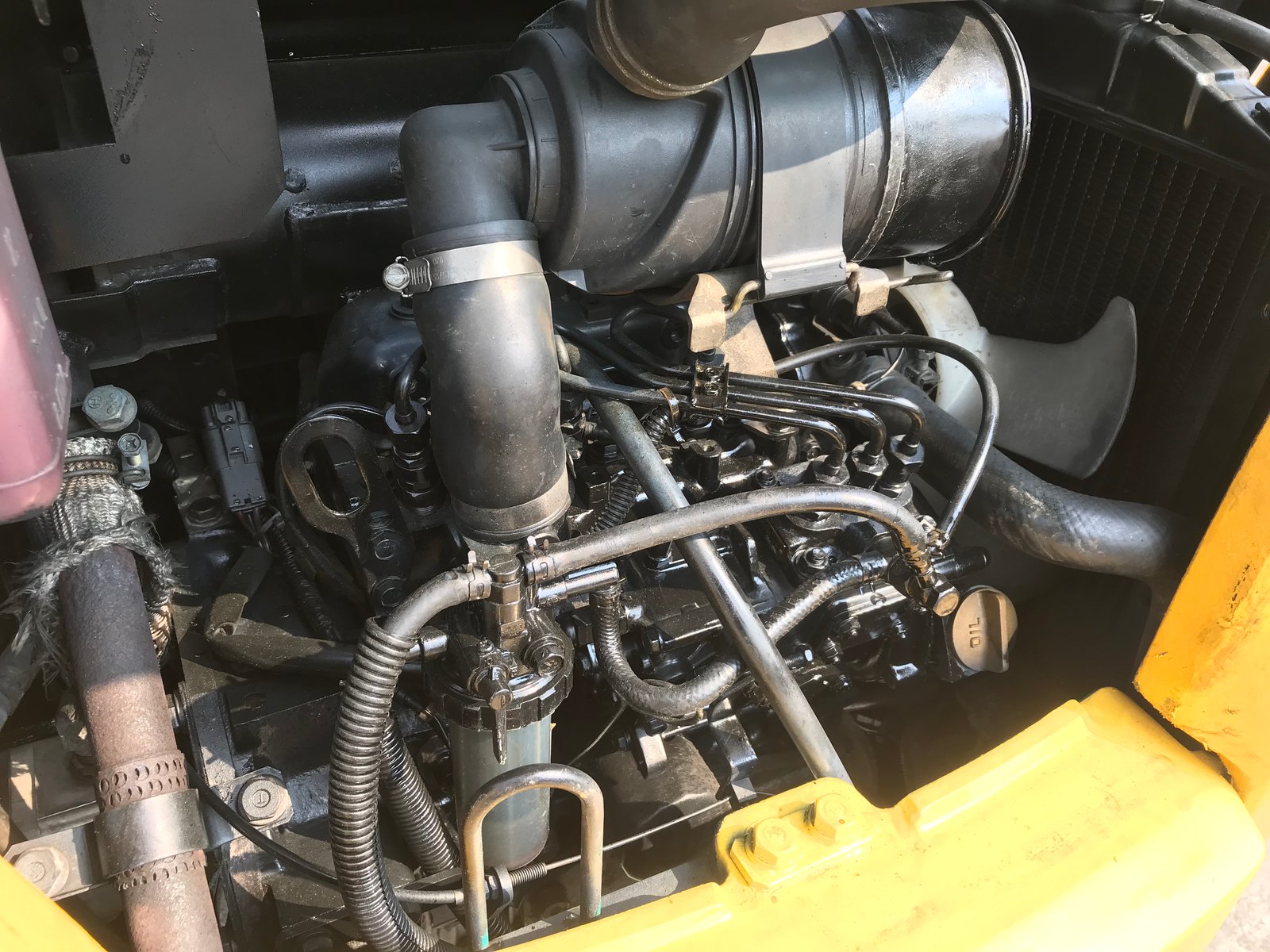 รถขุดมือสอง KOMATSU PC12R-8 นำเข้าจากญี่ปุ่น ใช้งานมาน้อย รถสวยมาก