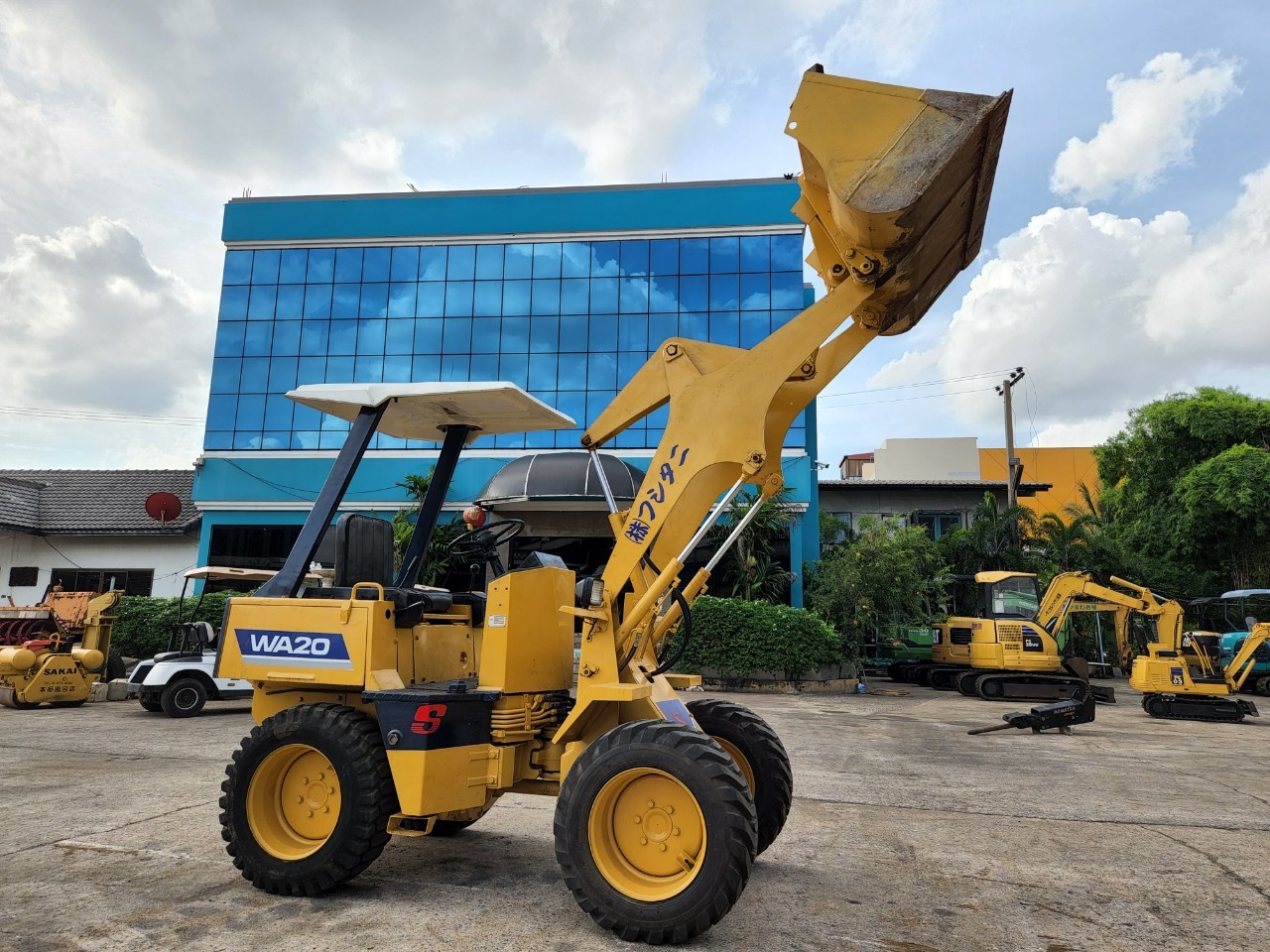 รถตัก KOMATSU WA20-1 พร้อมใช้งาน นำเข้าจากญี่ปุ่นใช้งานมาน้อย รถสวยมาก รถตัก KOMATSU WA20-1 พร้อมใช้งาน นำเข้าจากญี่ปุ่นใช้งานมาน้อย รถสวยมาก