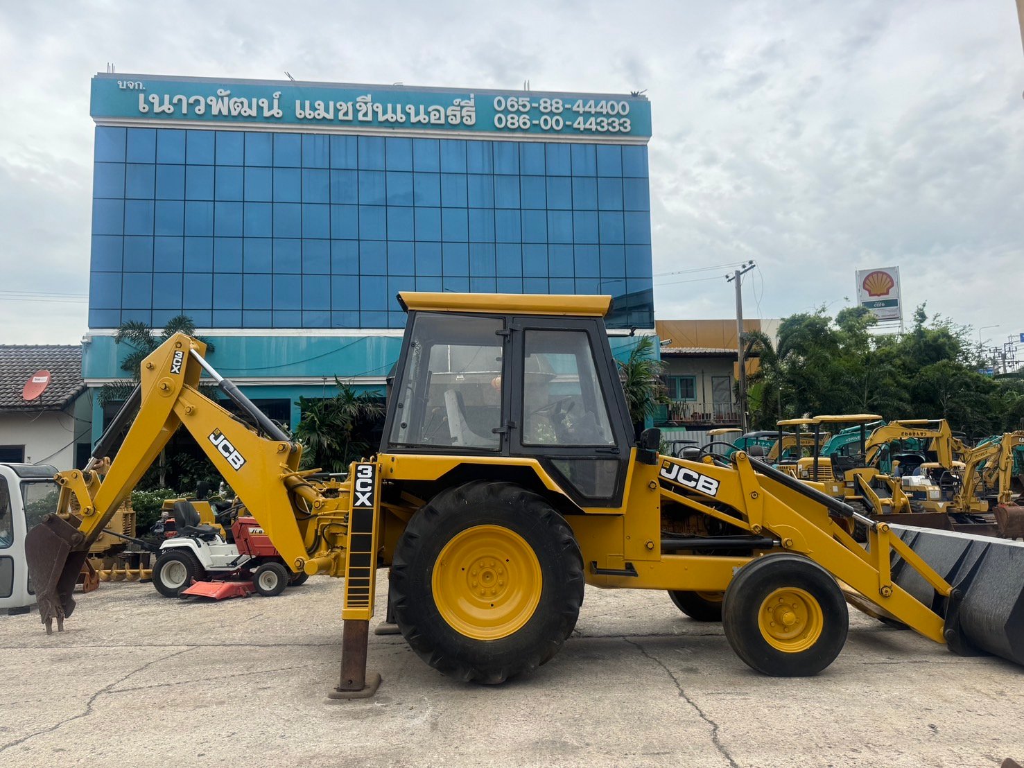 รถตักหน้าขุดหลัง JCB 3CX ใหม่ล่าสุด สอบถามที่คุณครีม 0658844400